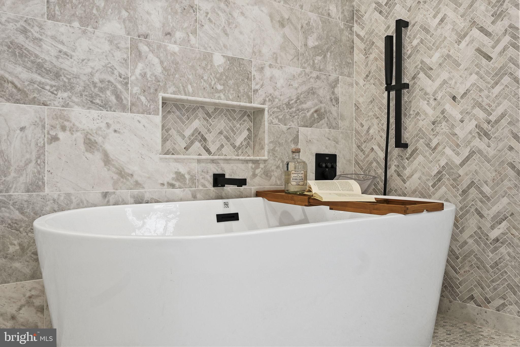 BURNING TREE VALLEY - Residential