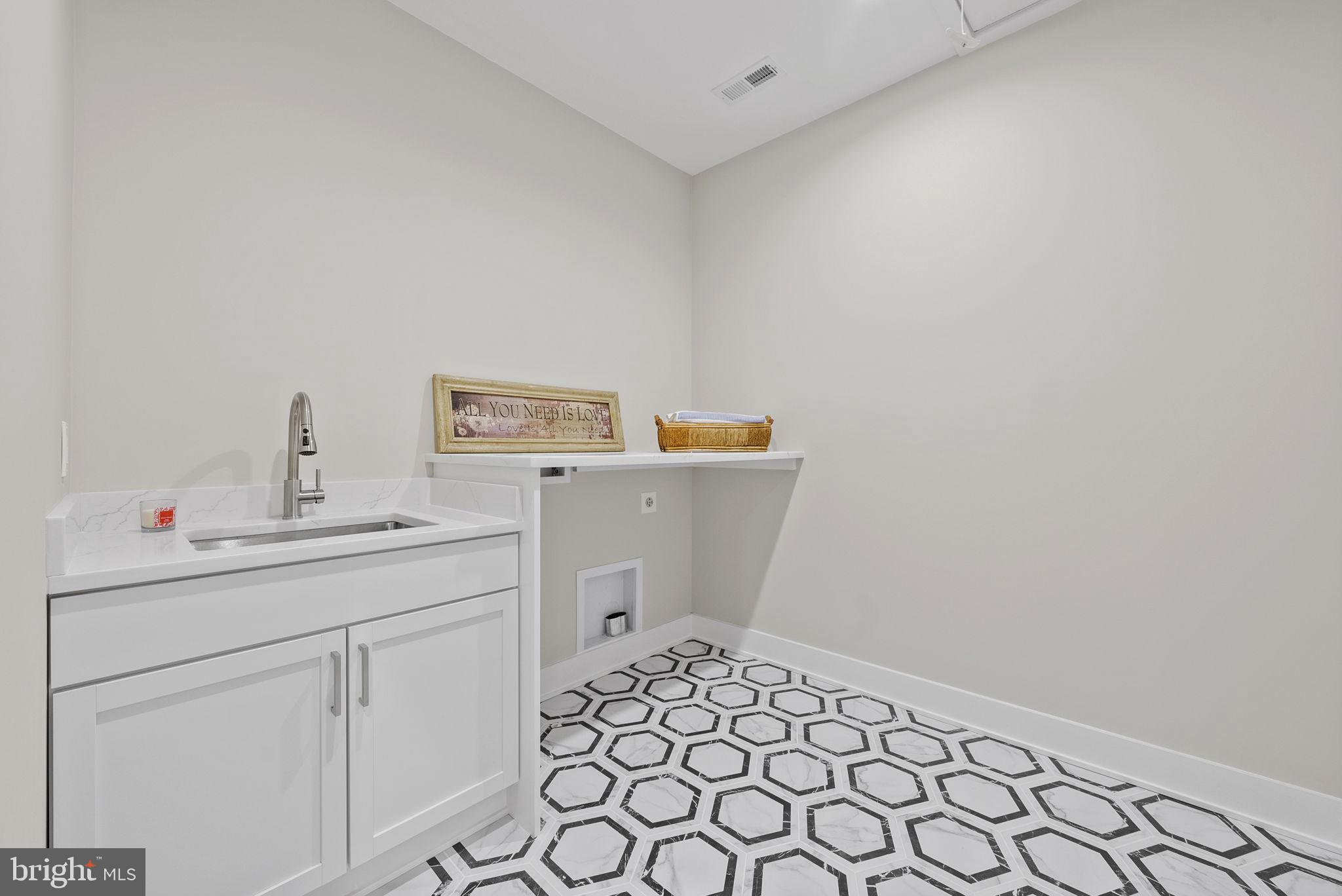 BURNING TREE VALLEY - Residential