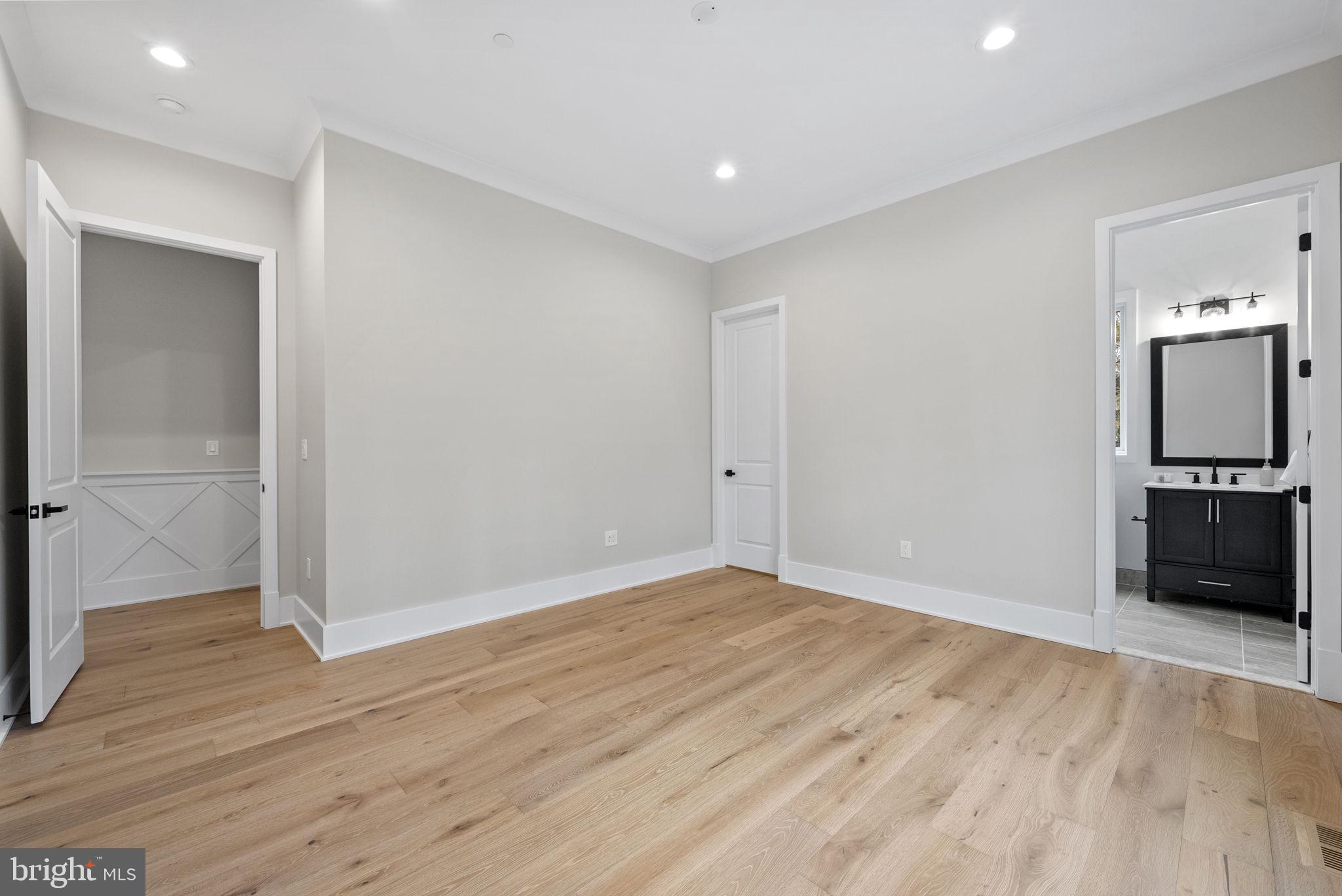 BURNING TREE VALLEY - Residential