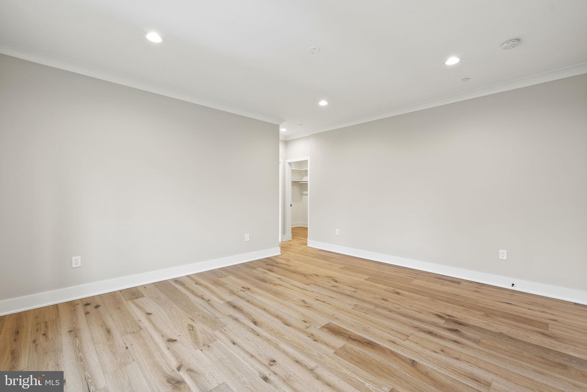 BURNING TREE VALLEY - Residential