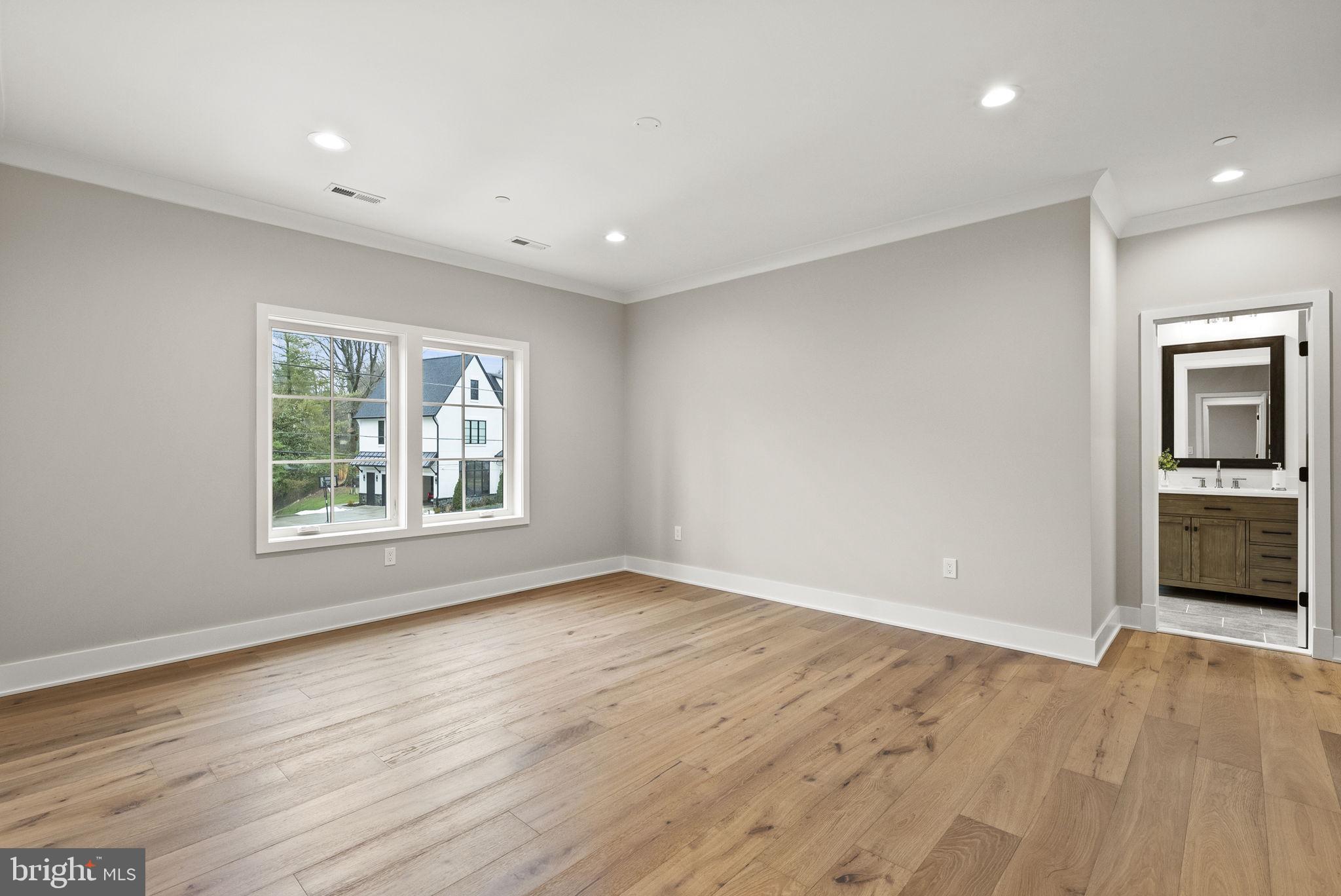 BURNING TREE VALLEY - Residential