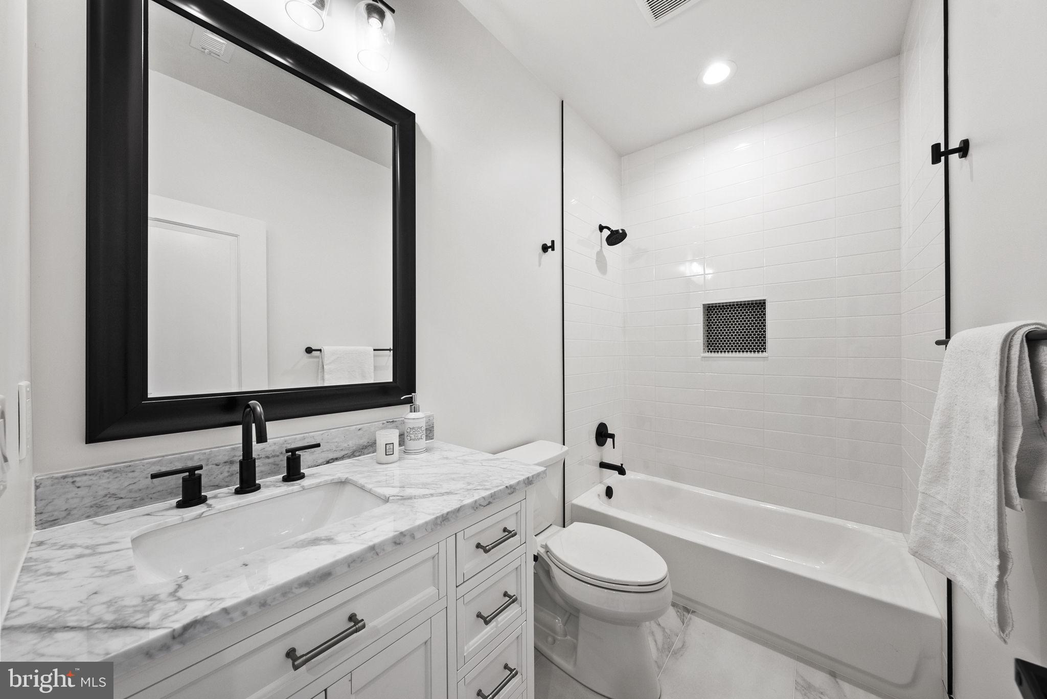 BURNING TREE VALLEY - Residential