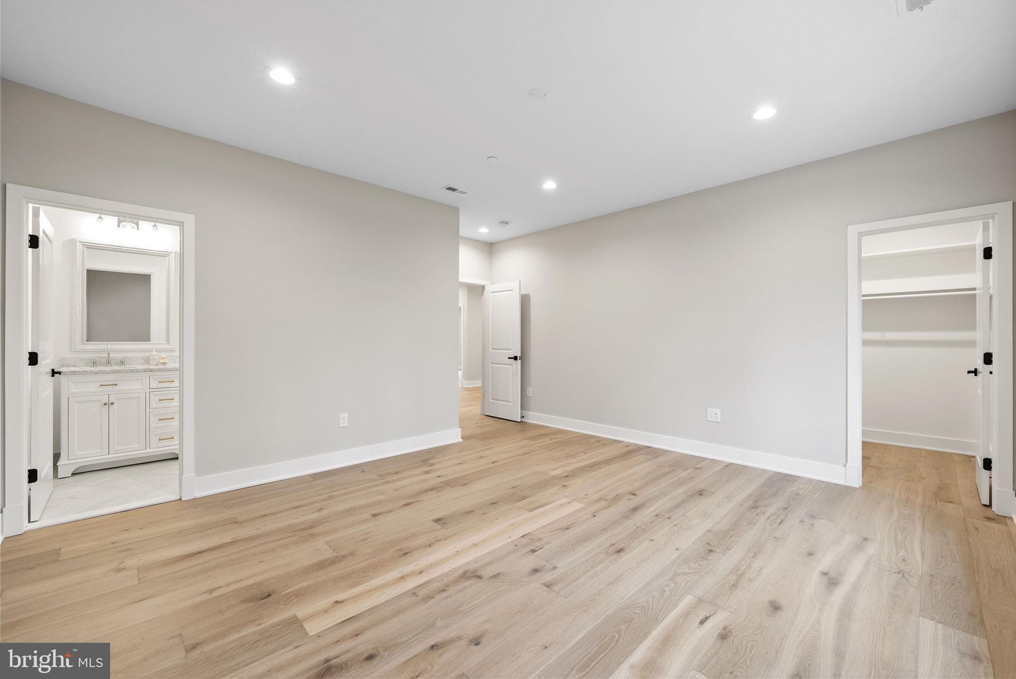 BURNING TREE VALLEY - Residential