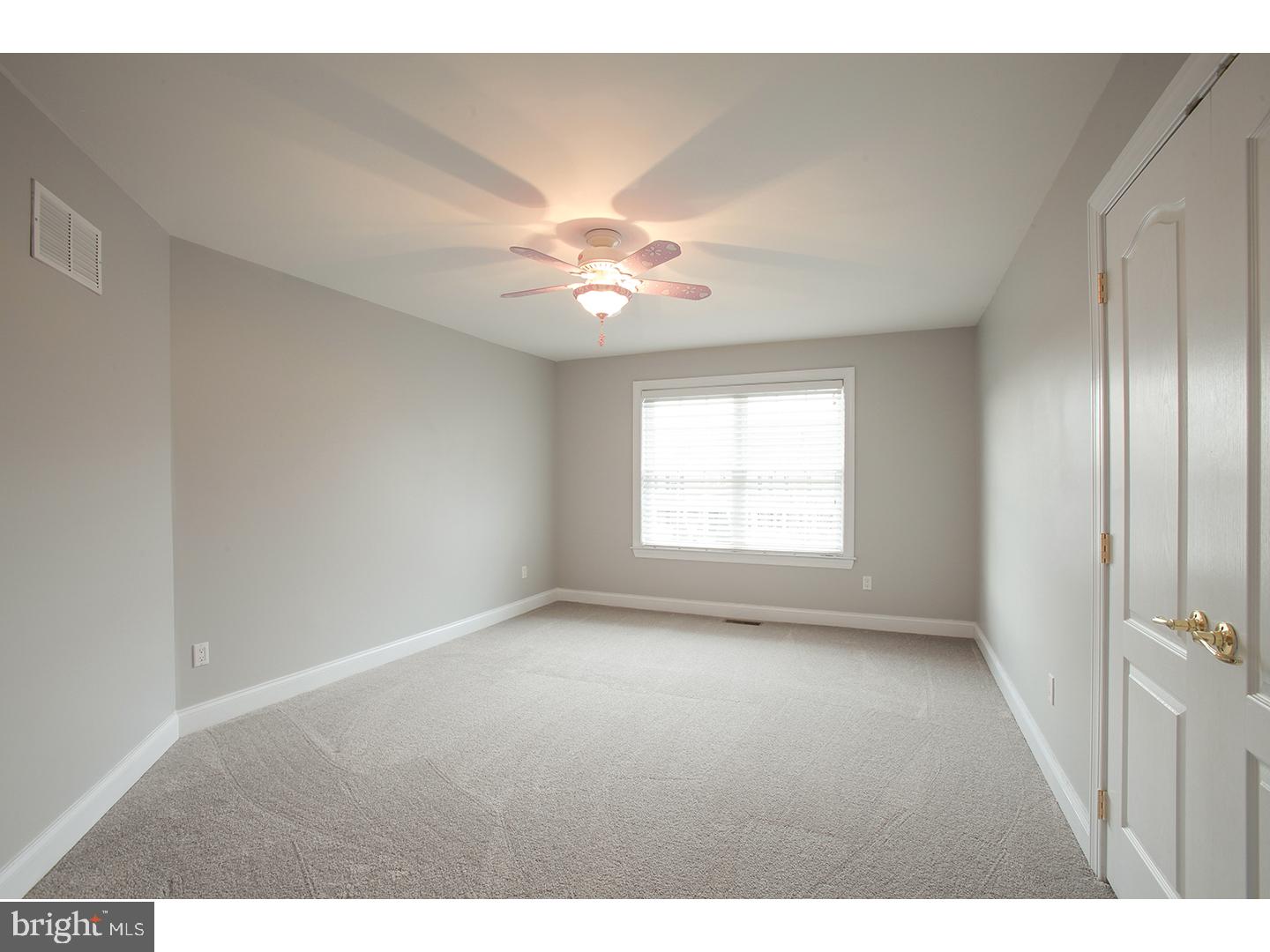 WINDSOR SQUARE - Residential