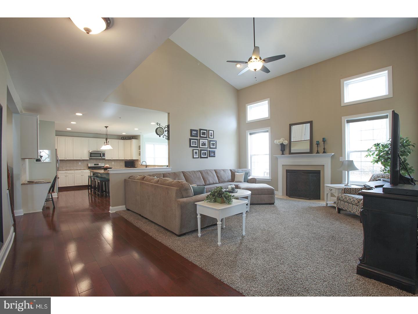 WINDSOR SQUARE - Residential