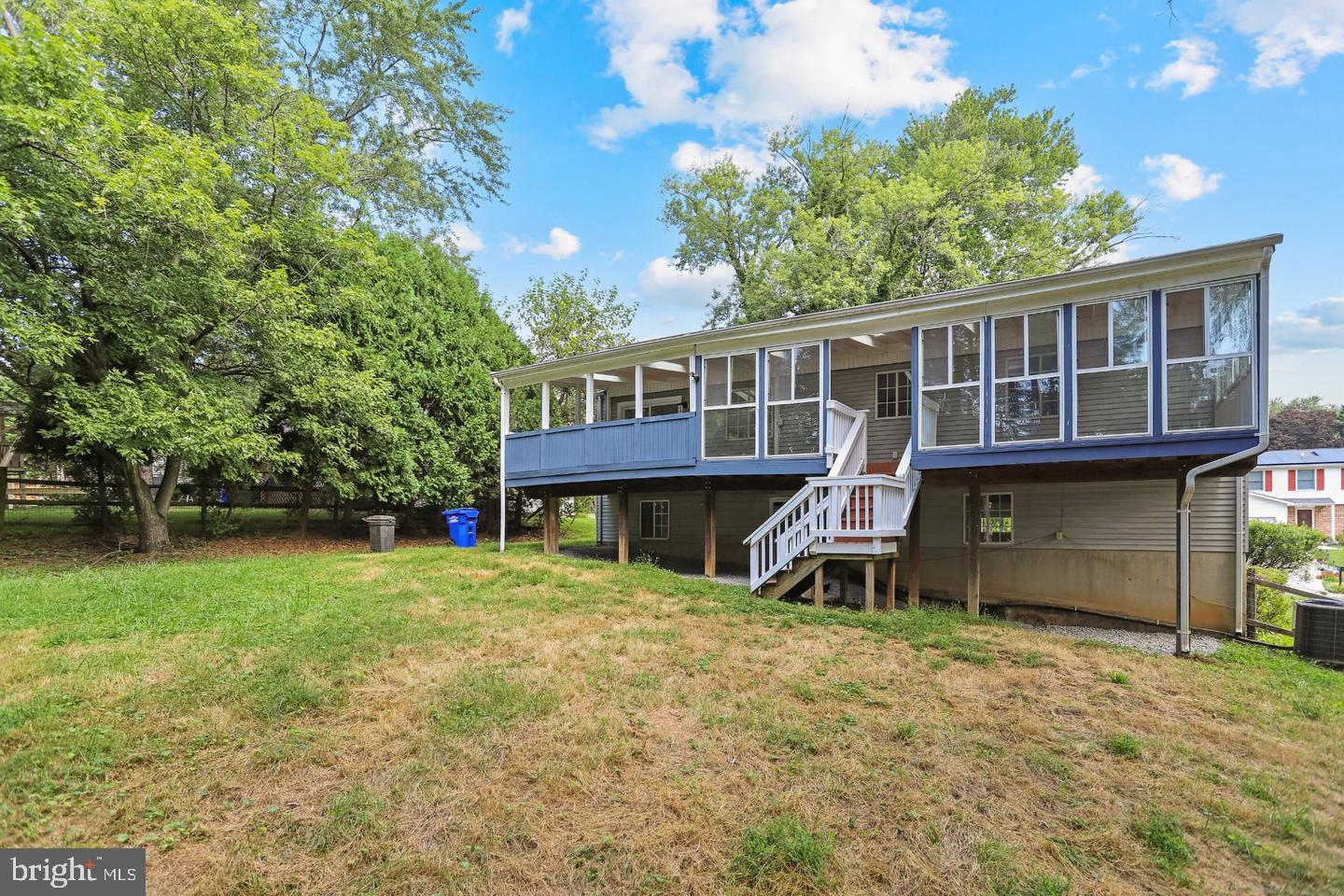 19320 POINSETTA COURT