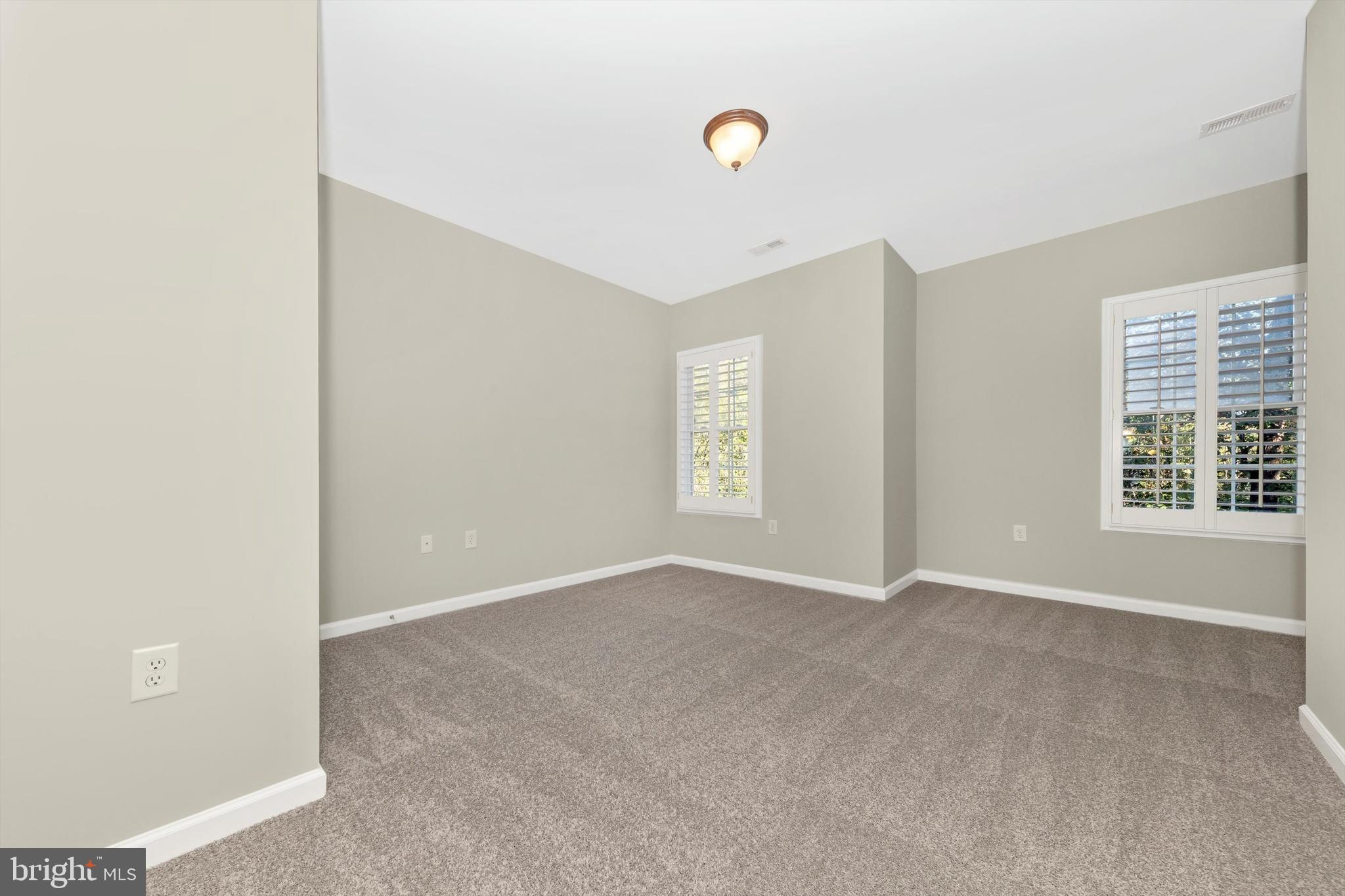 SHANNONDALE - Residential