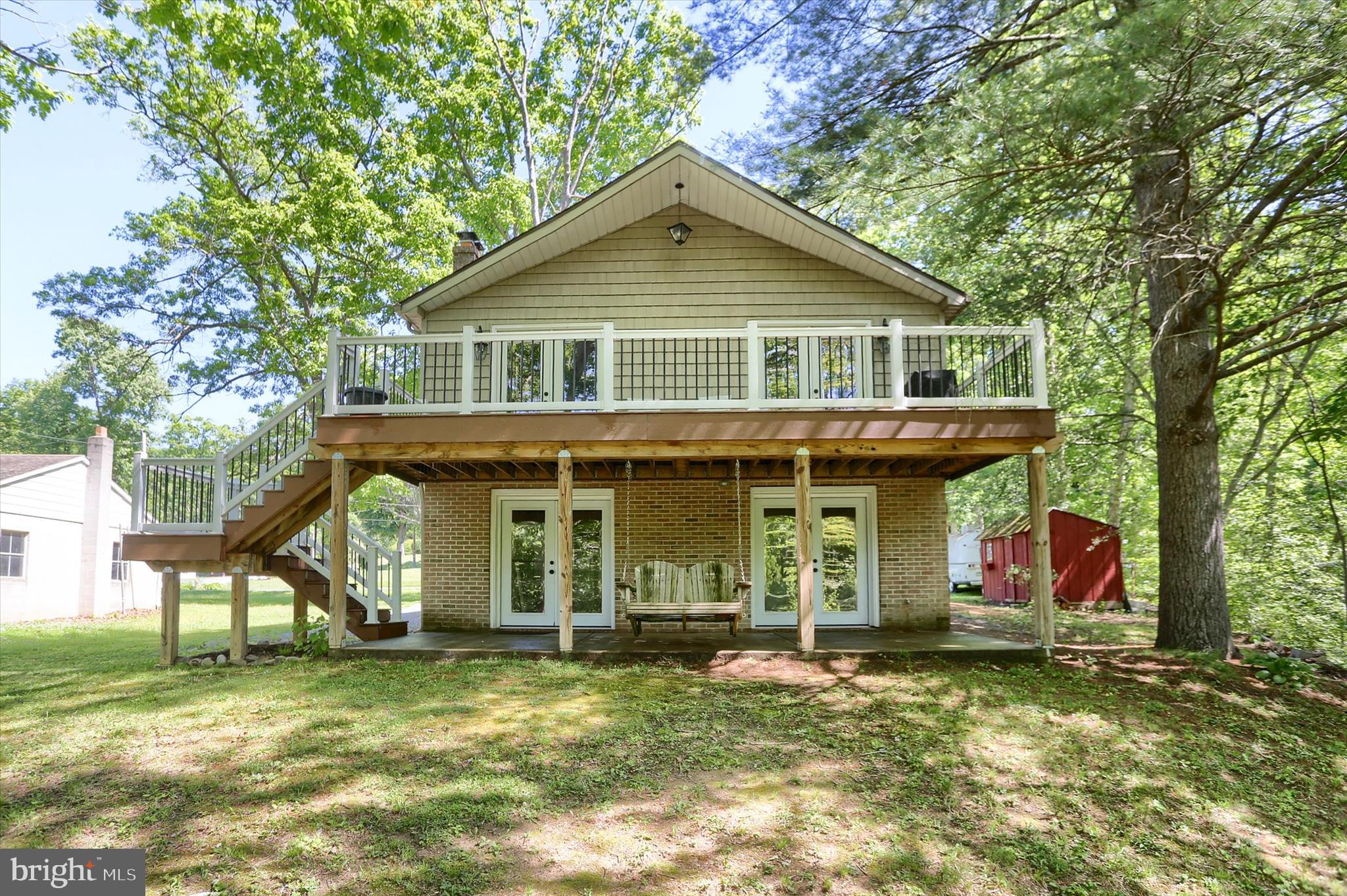 156 LAKESIDE DRIVE