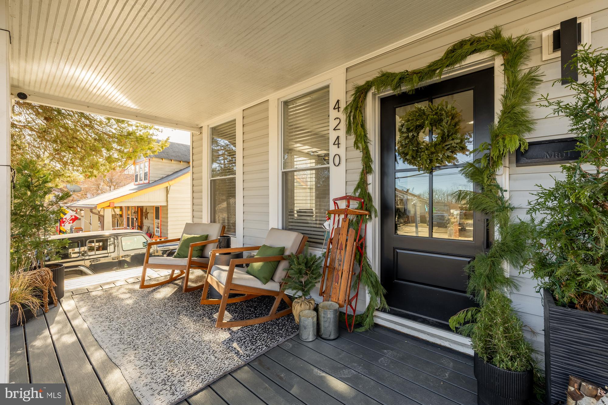 MOUNT RAINIER - Residential