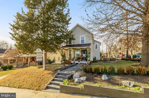 4240 34th Street, Mount Rainier, MD MLS: MDPG2188152