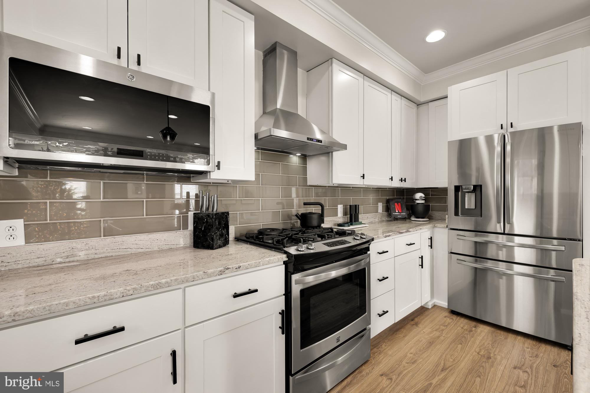 MOUNT RAINIER - Residential