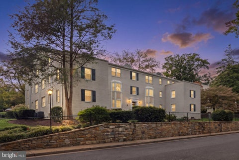 Photo of 808 S Arlington Mill Drive #9-101, ARLINGTON, VA 22204 (MLS # VAAR2079896)