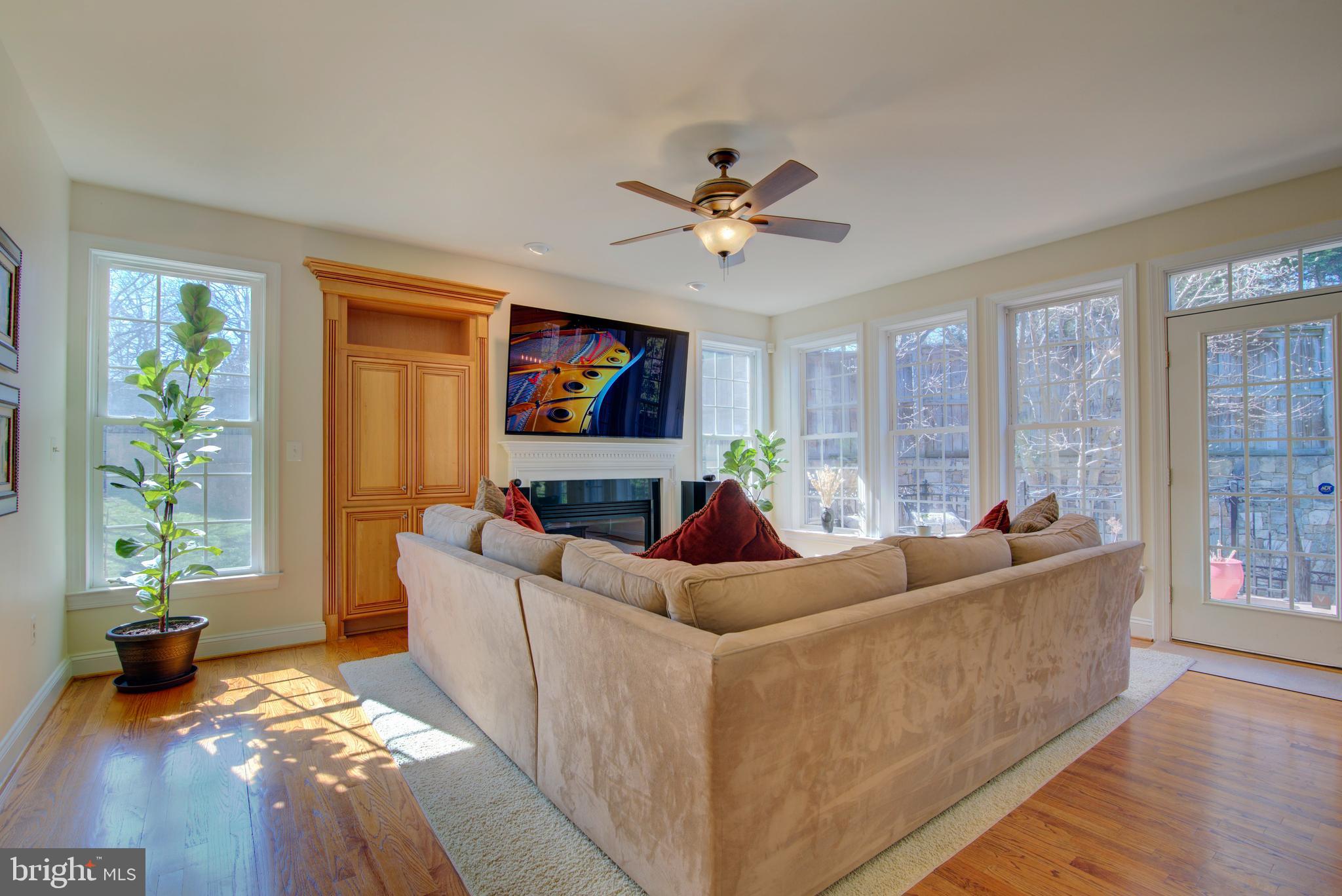 7690 OAK FIELD COURT