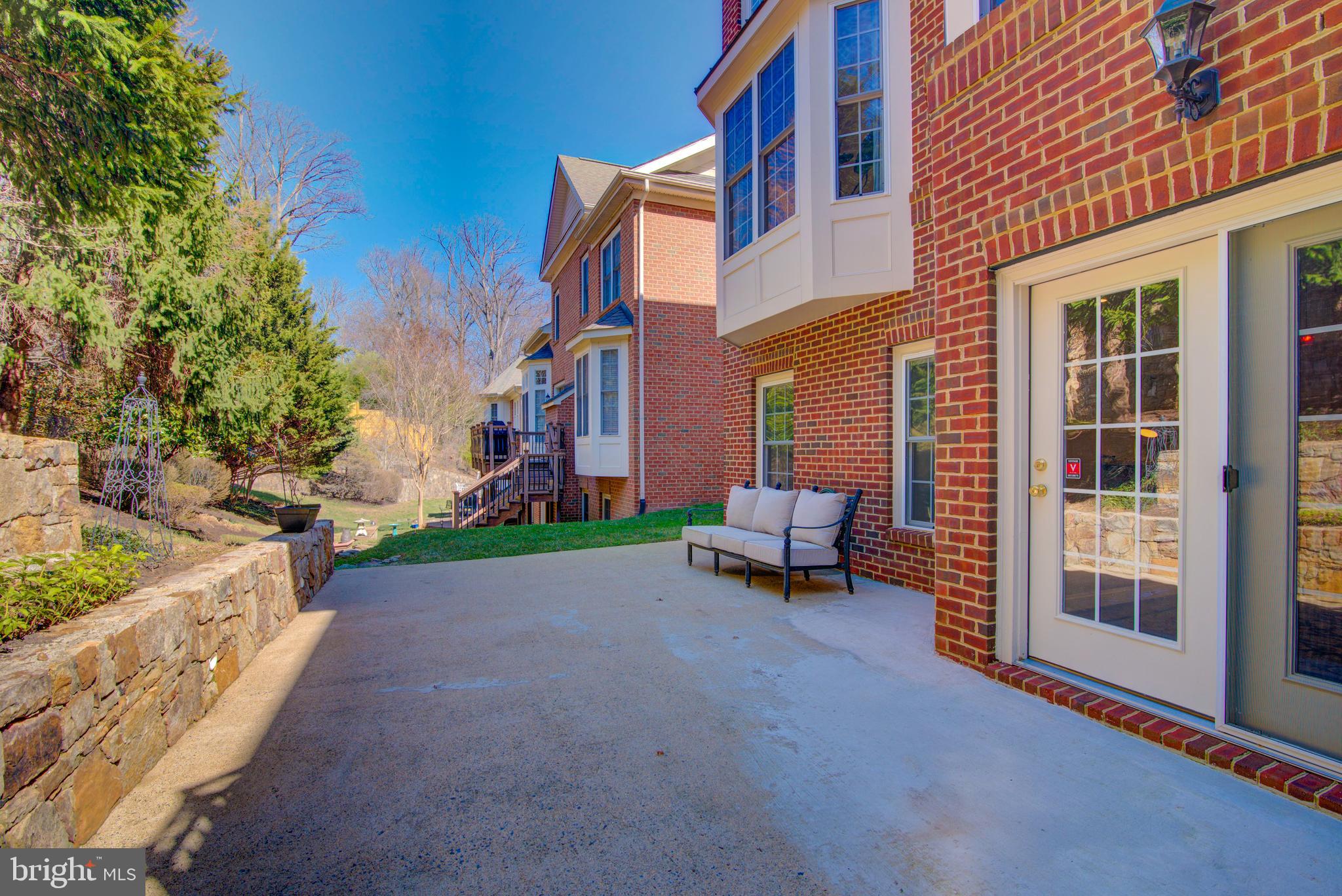 ROLLING OAKS - Residential