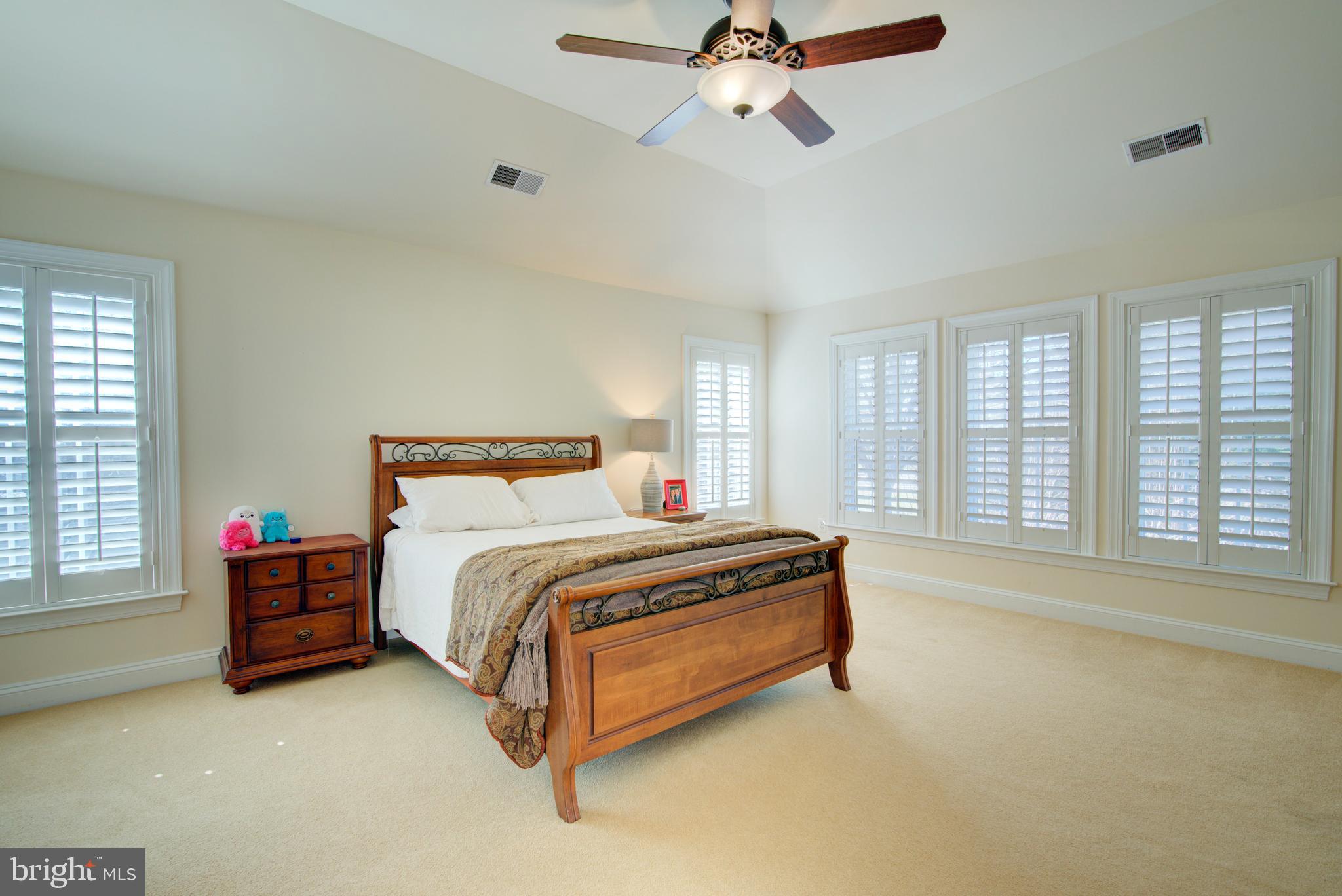 ROLLING OAKS - Residential