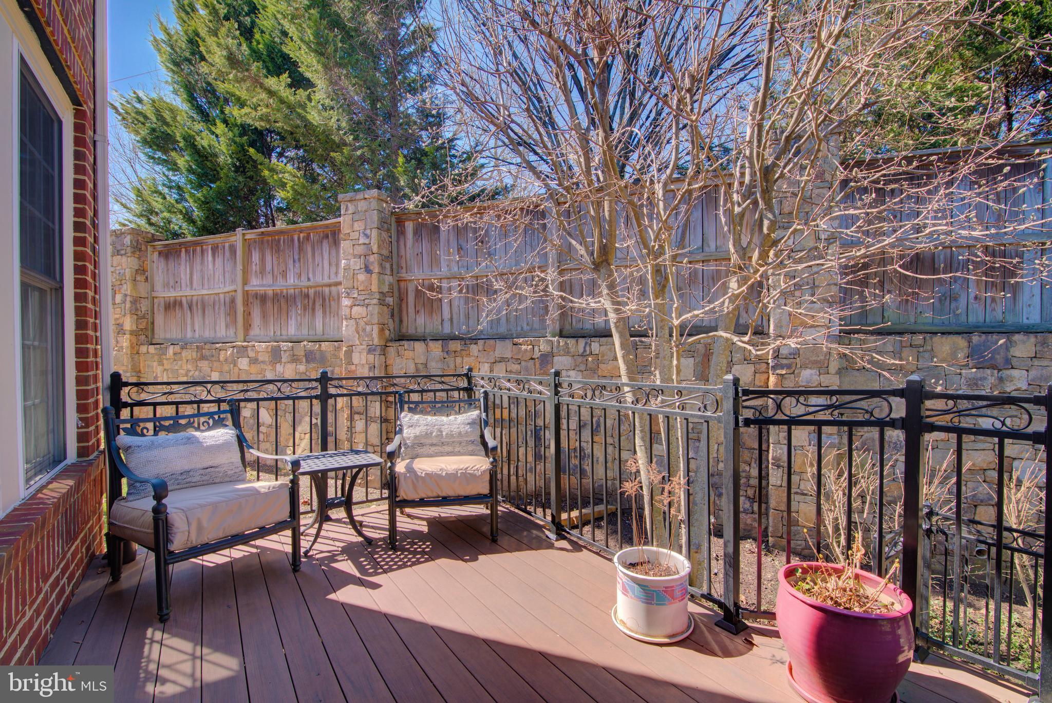 ROLLING OAKS - Residential