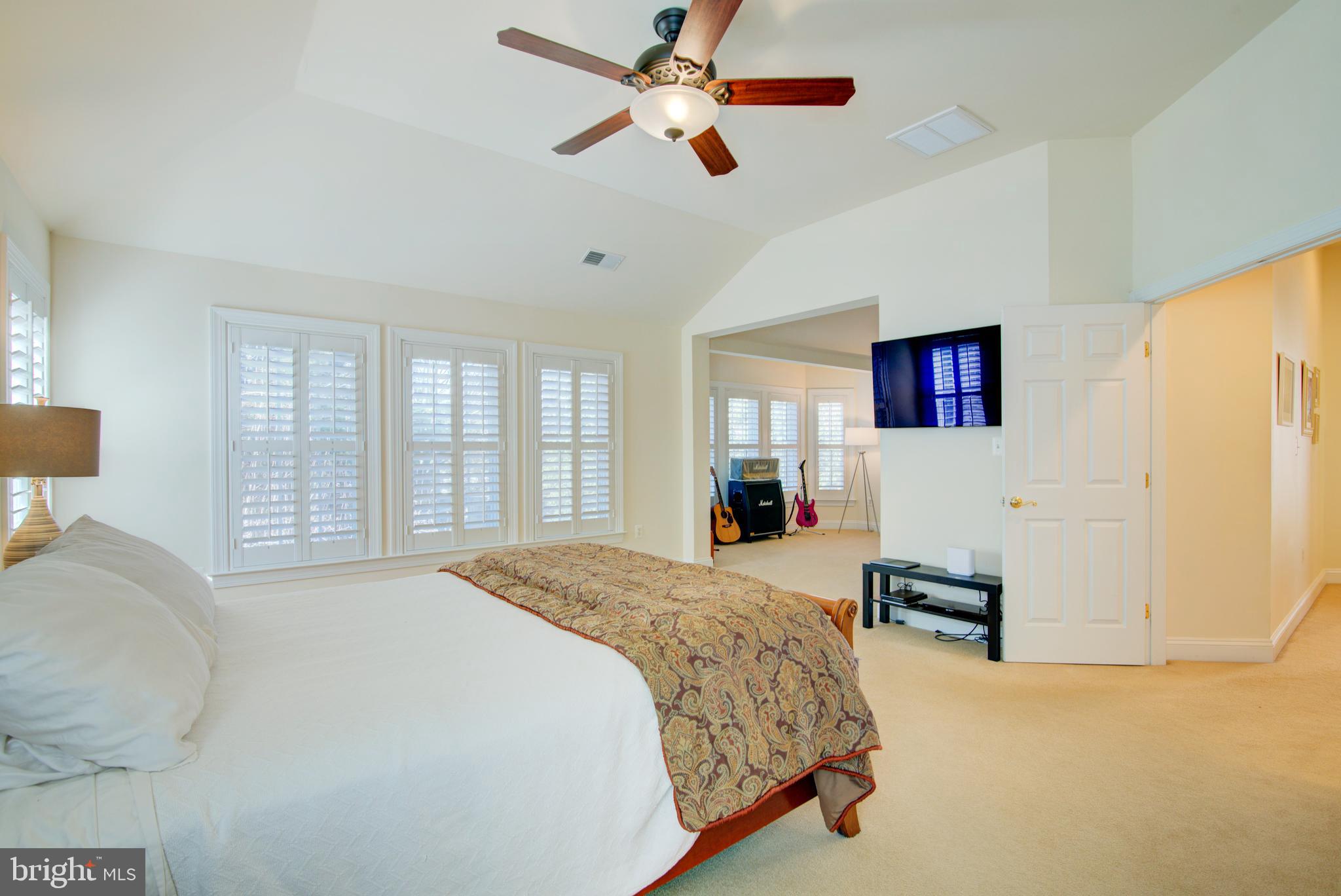 ROLLING OAKS - Residential