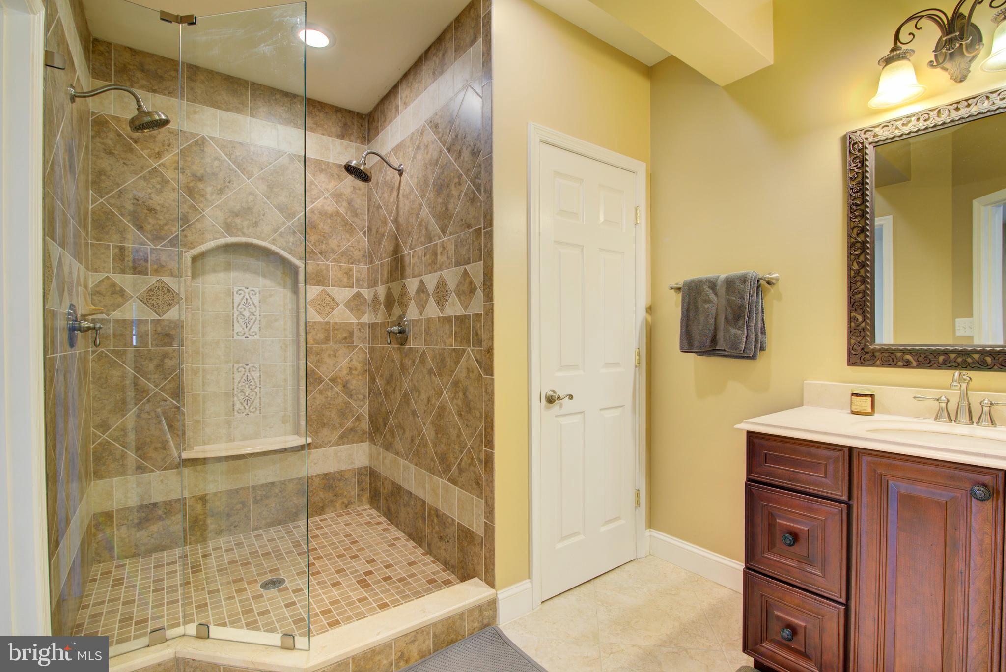 ROLLING OAKS - Residential