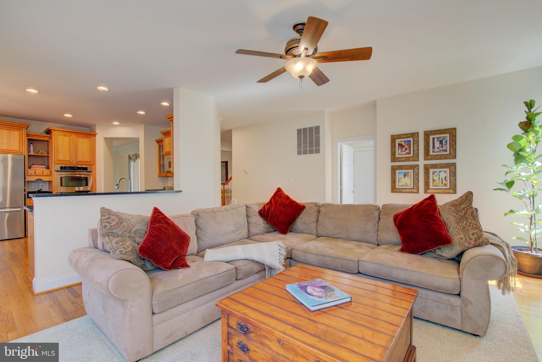 ROLLING OAKS - Residential