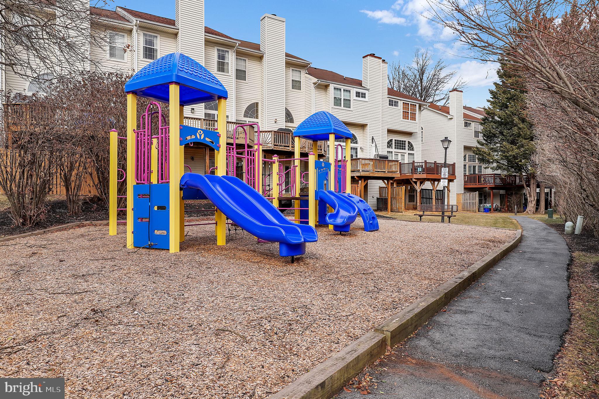 NOTTINGHAM WOODS - Residential