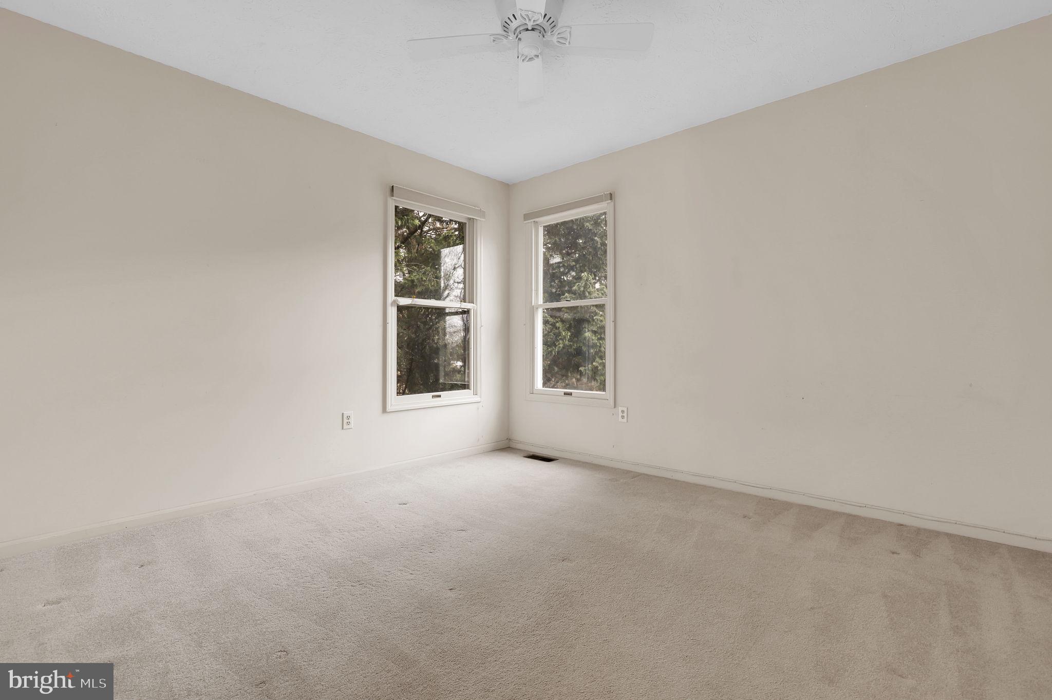 NOTTINGHAM WOODS - Residential