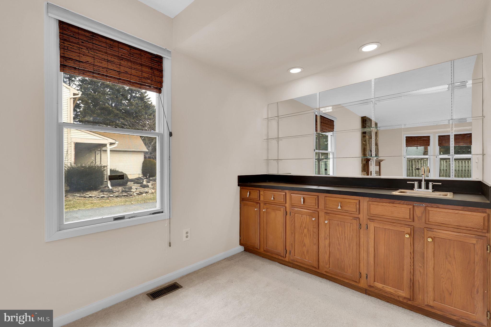 NOTTINGHAM WOODS - Residential