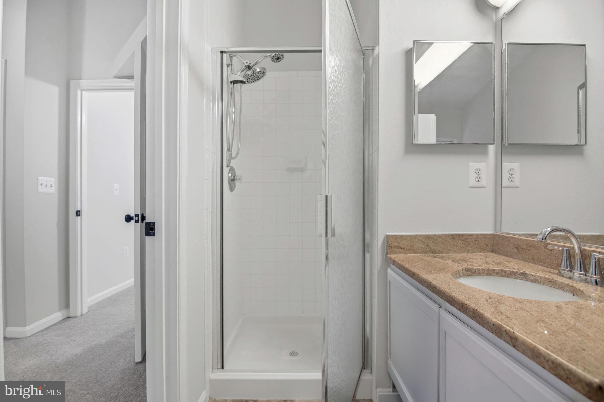 LAKE TERRAPIN/RIDGEFIELD - Residential