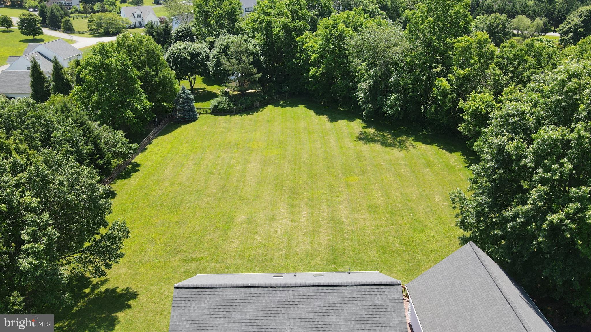 MEADOW BROOK - Residential