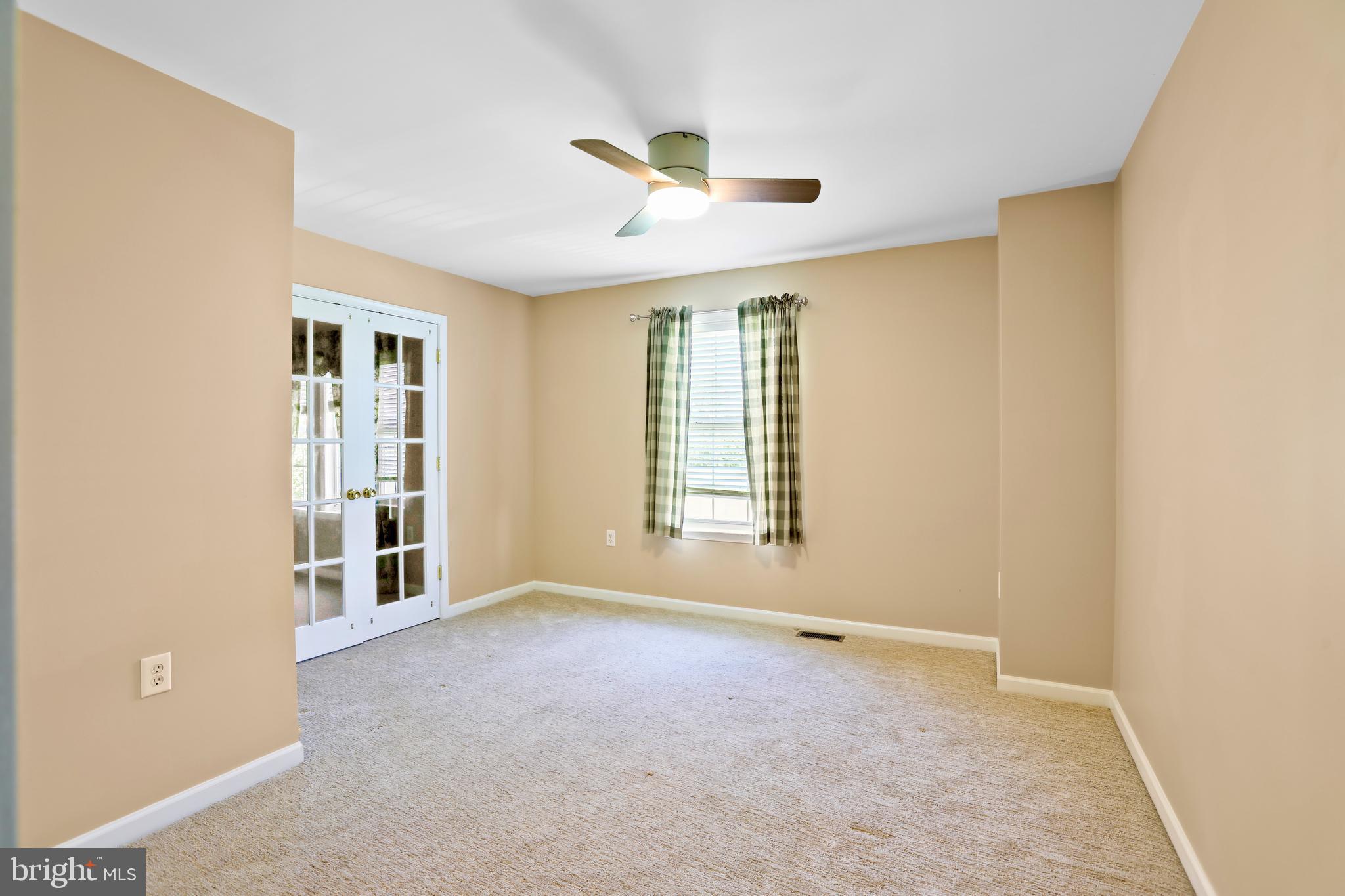 MEADOW BROOK - Residential