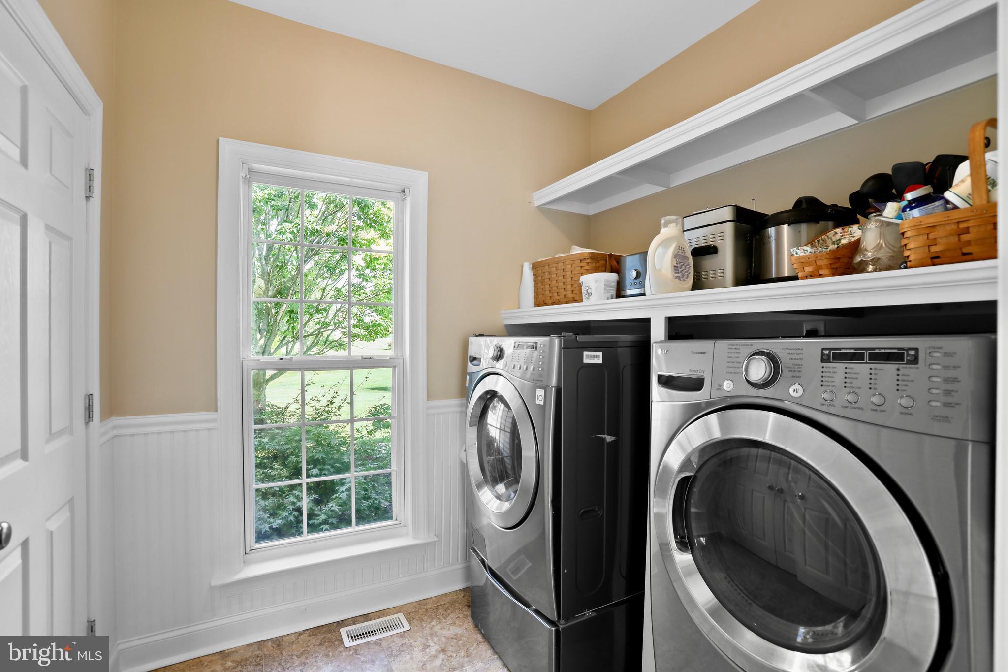 MEADOW BROOK - Residential