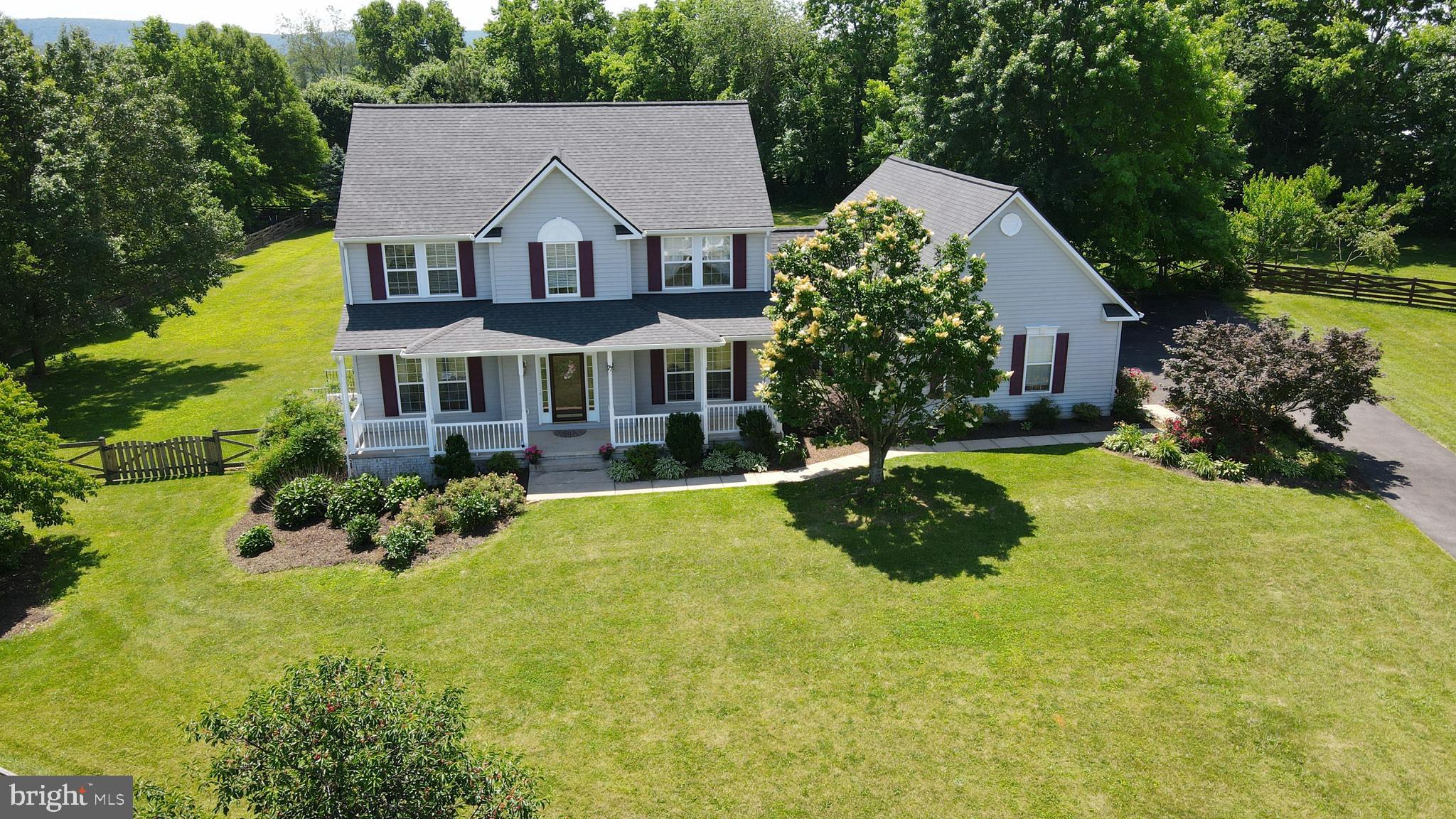 MEADOW BROOK - Residential