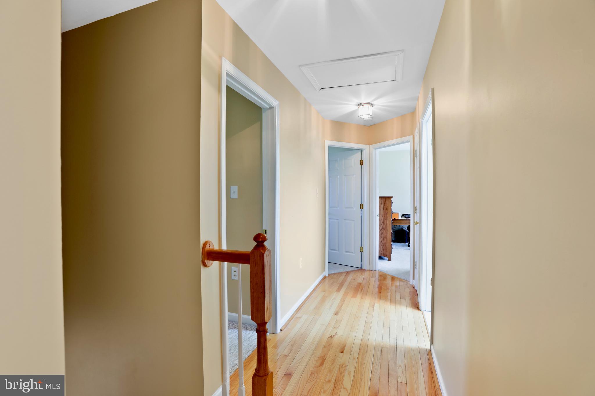 MEADOW BROOK - Residential