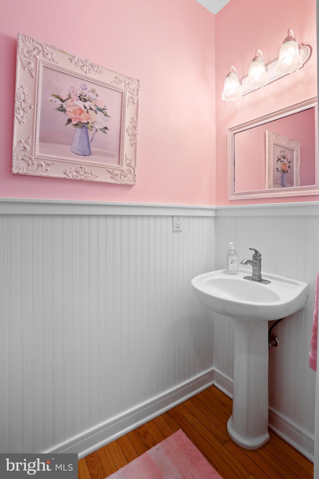 MEADOW BROOK - Residential