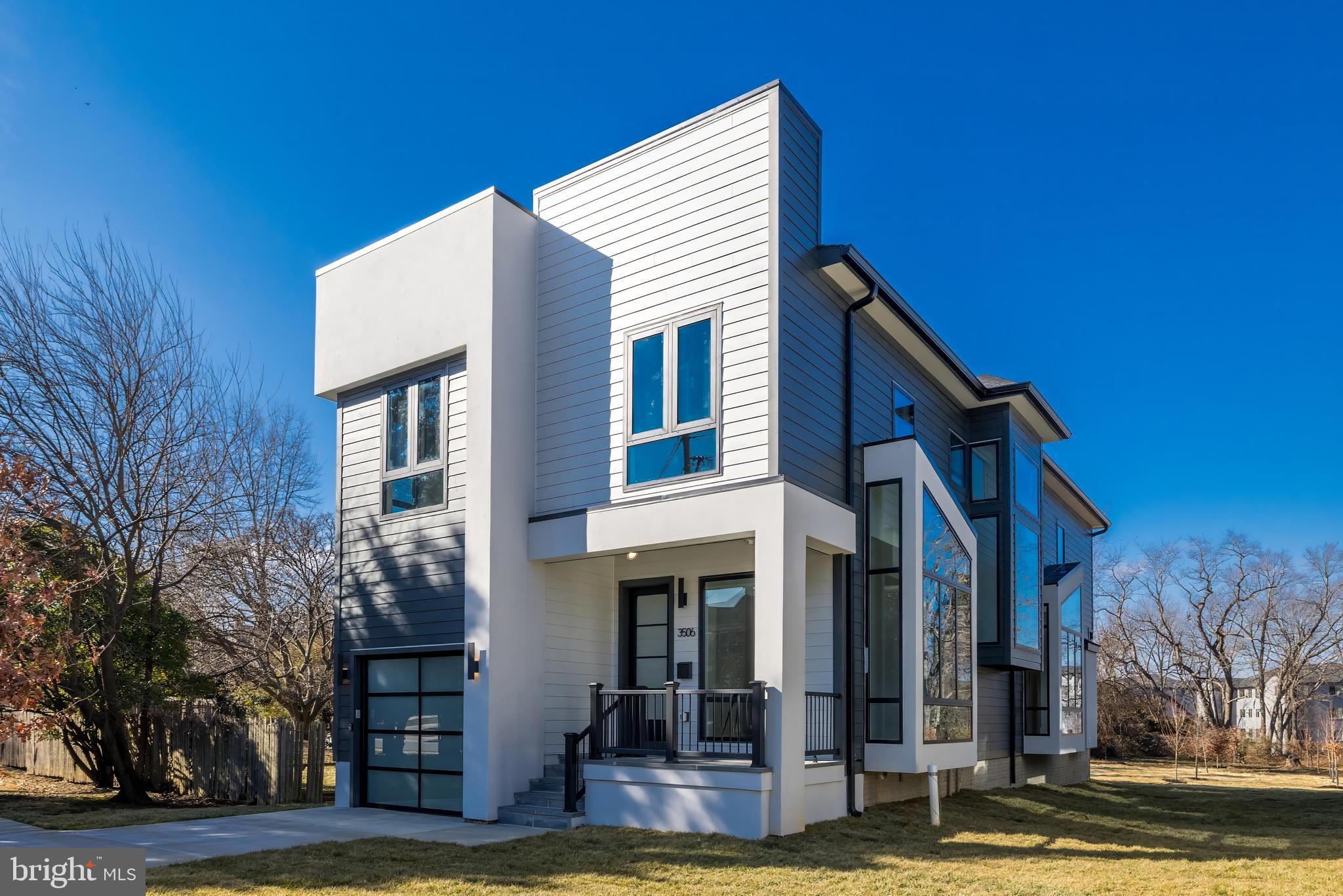 COURTLAND PARK - Residential