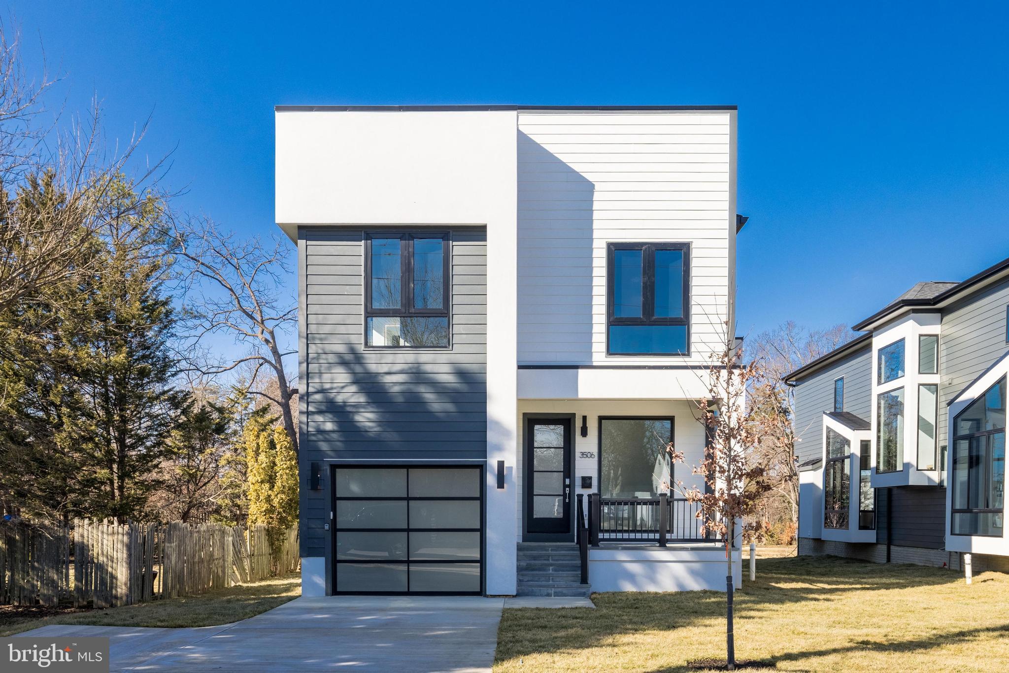 COURTLAND PARK - Residential