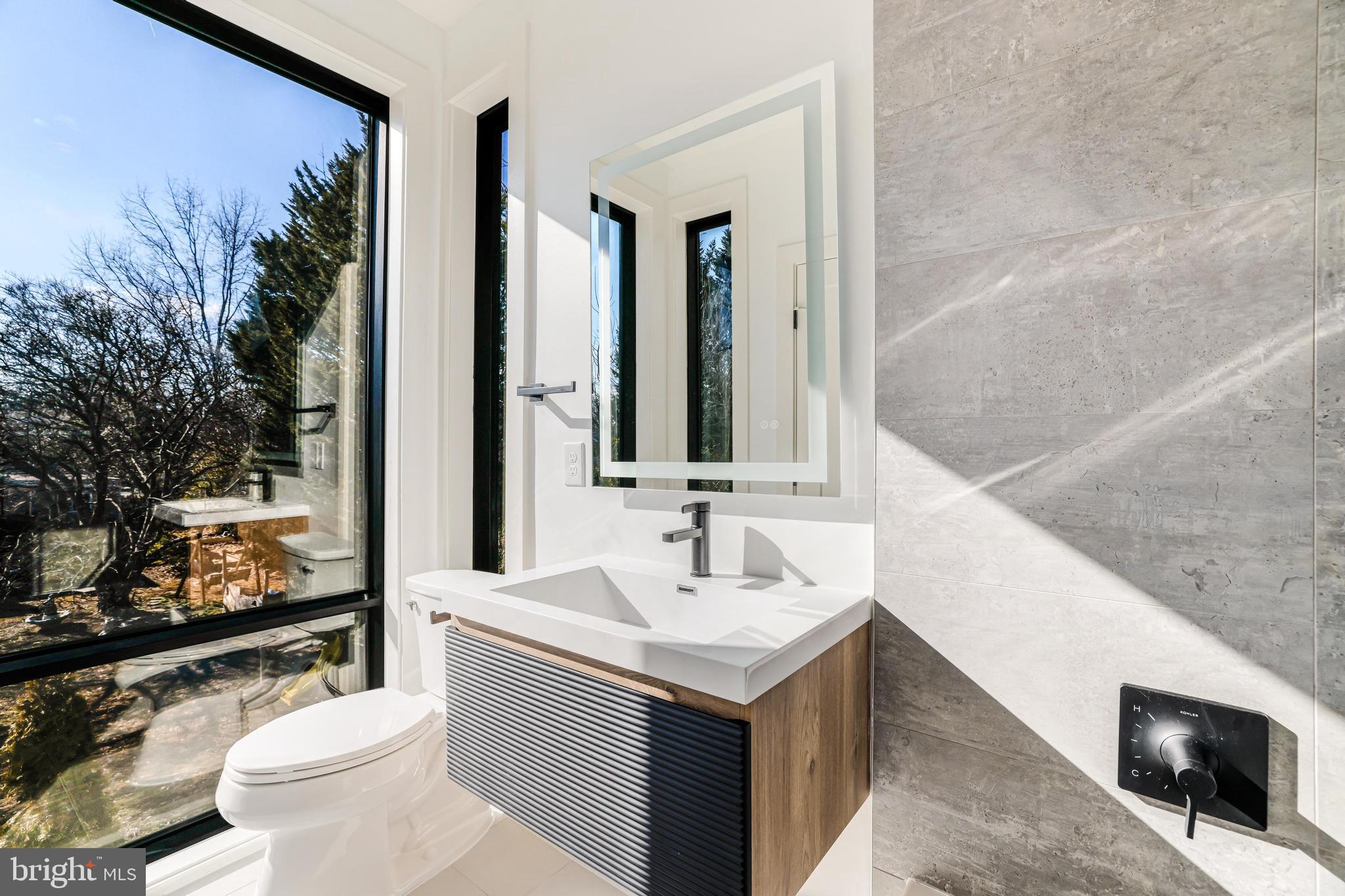 COURTLAND PARK - Residential