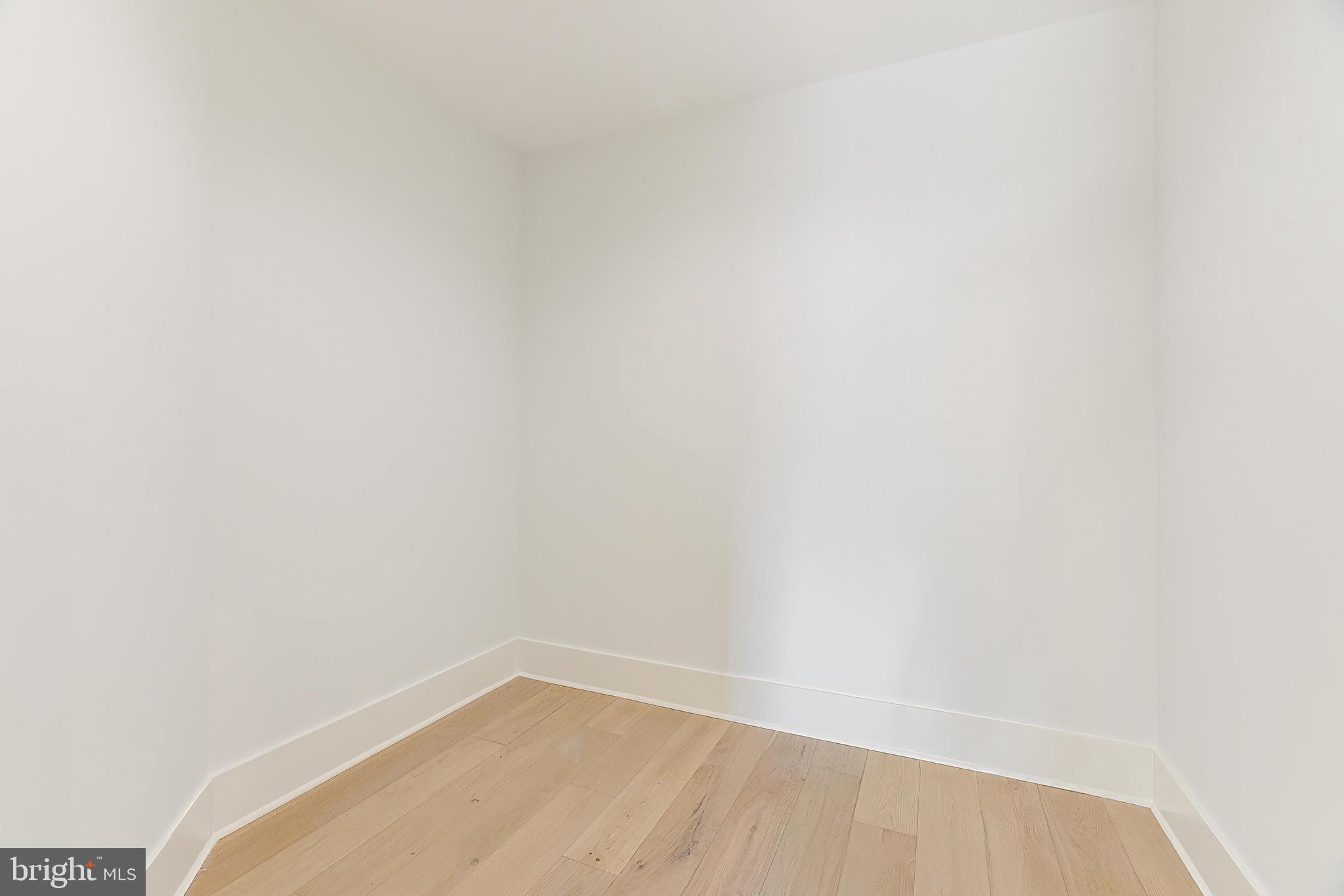 COURTLAND PARK - Residential