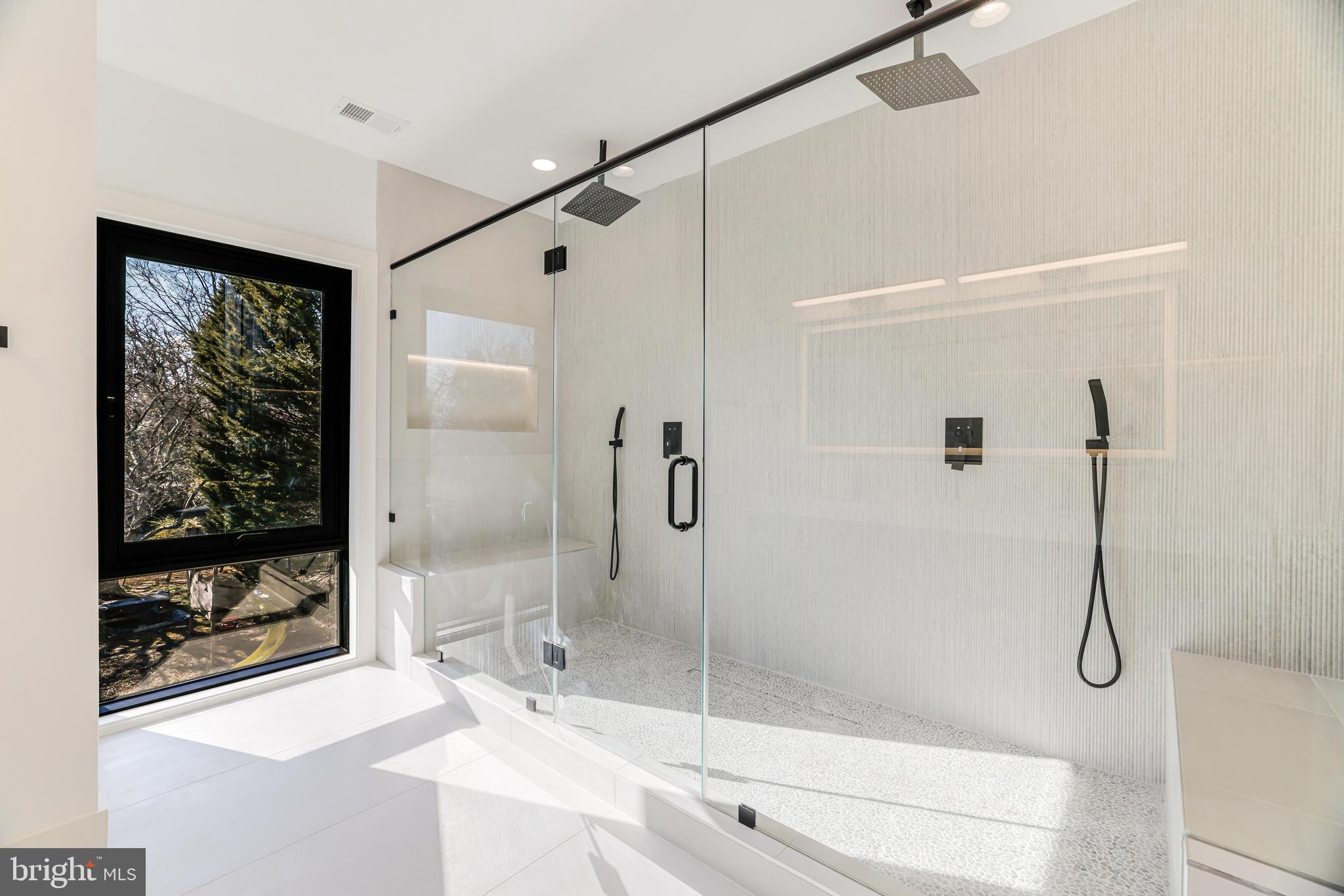 COURTLAND PARK - Residential