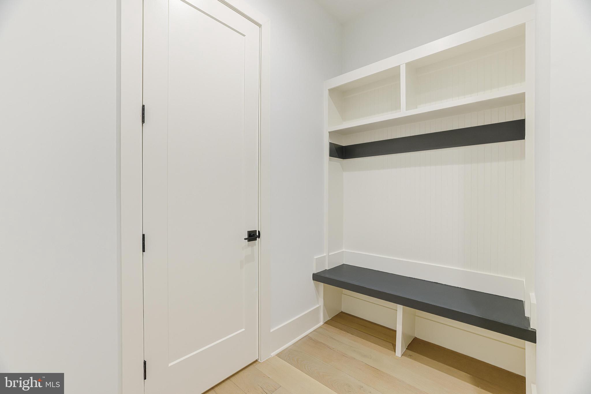 COURTLAND PARK - Residential