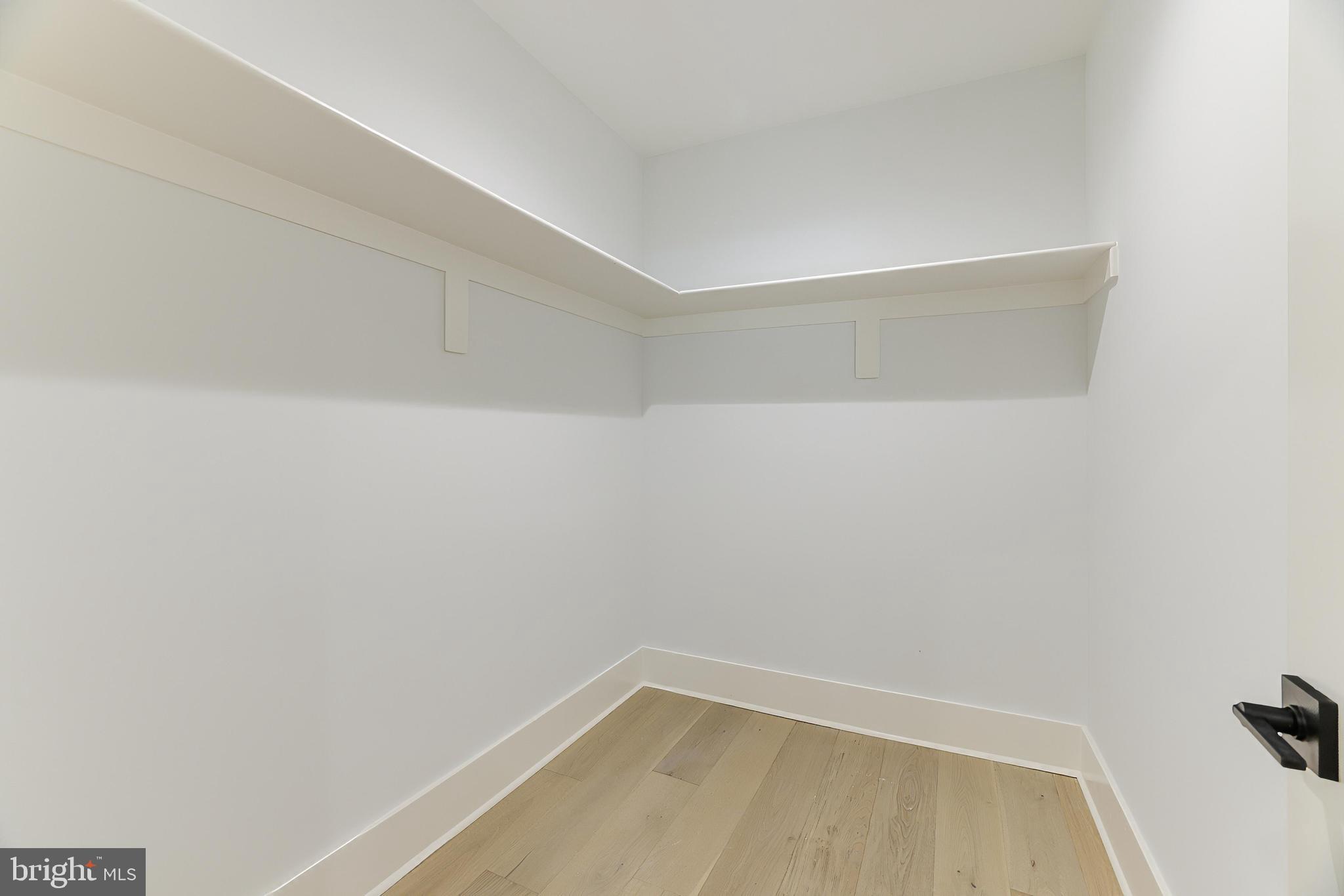 COURTLAND PARK - Residential