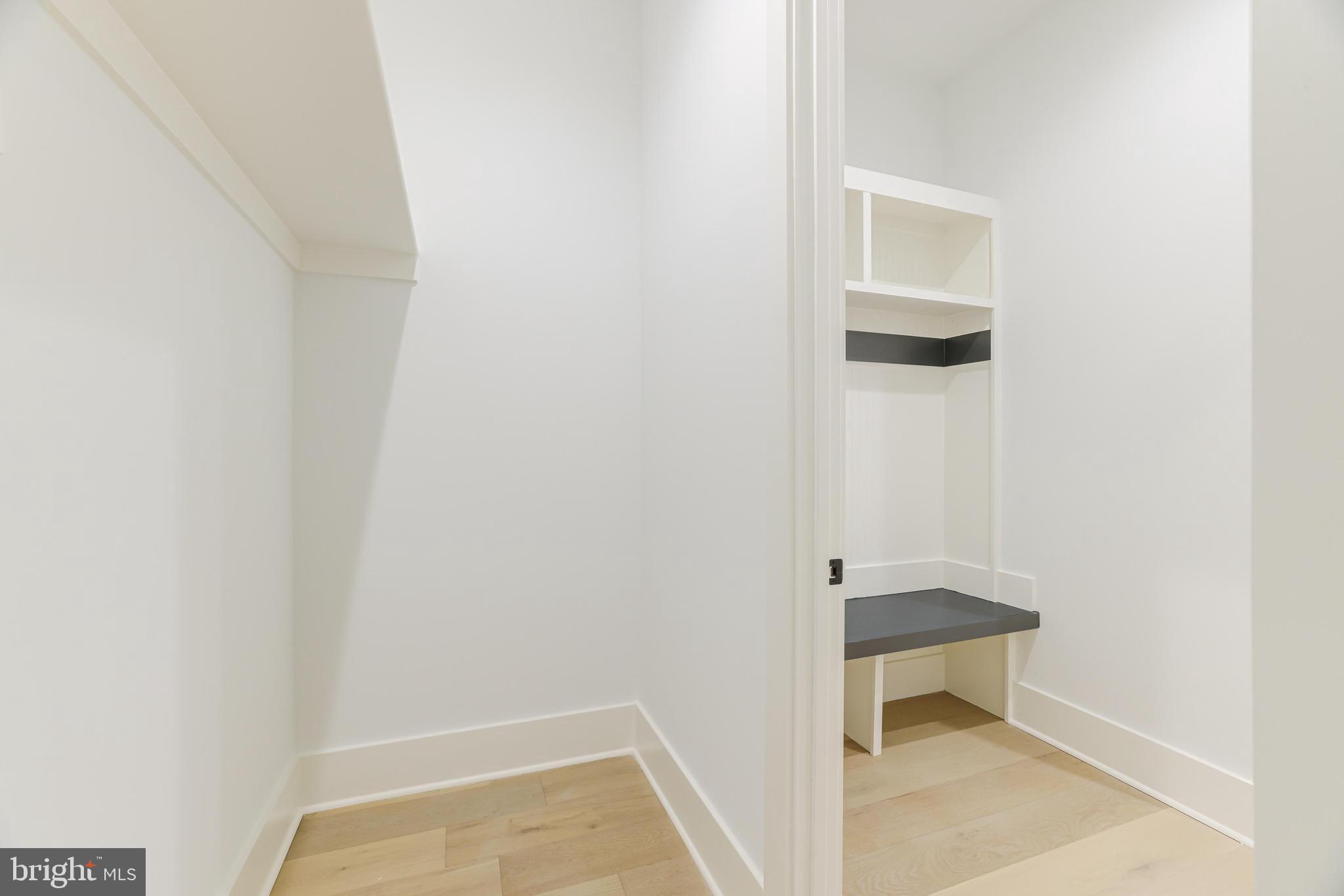 COURTLAND PARK - Residential