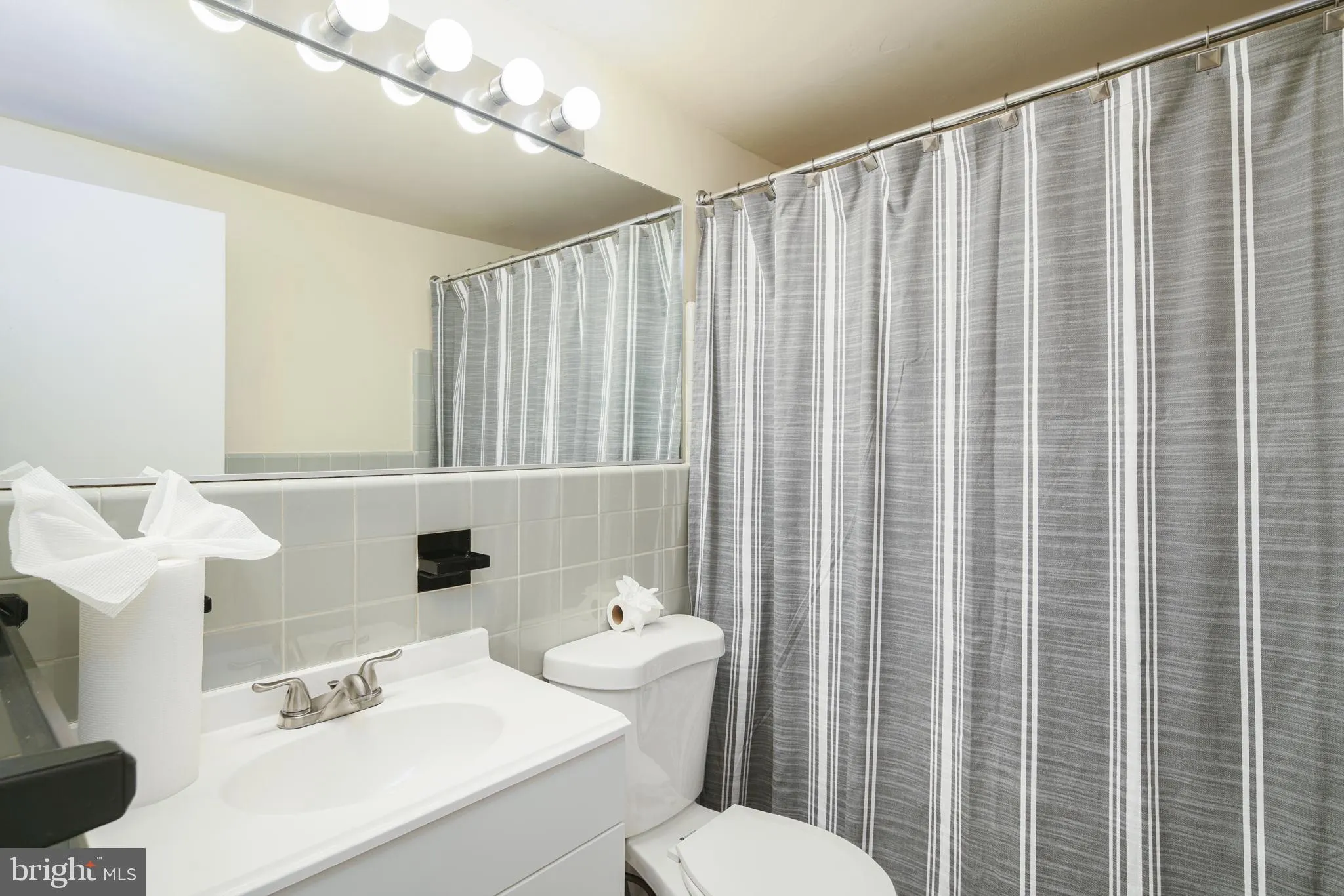 Philadelphia, Pennsylvania 19103, United States, ,1 BathroomBathrooms,Residential,Active,101765