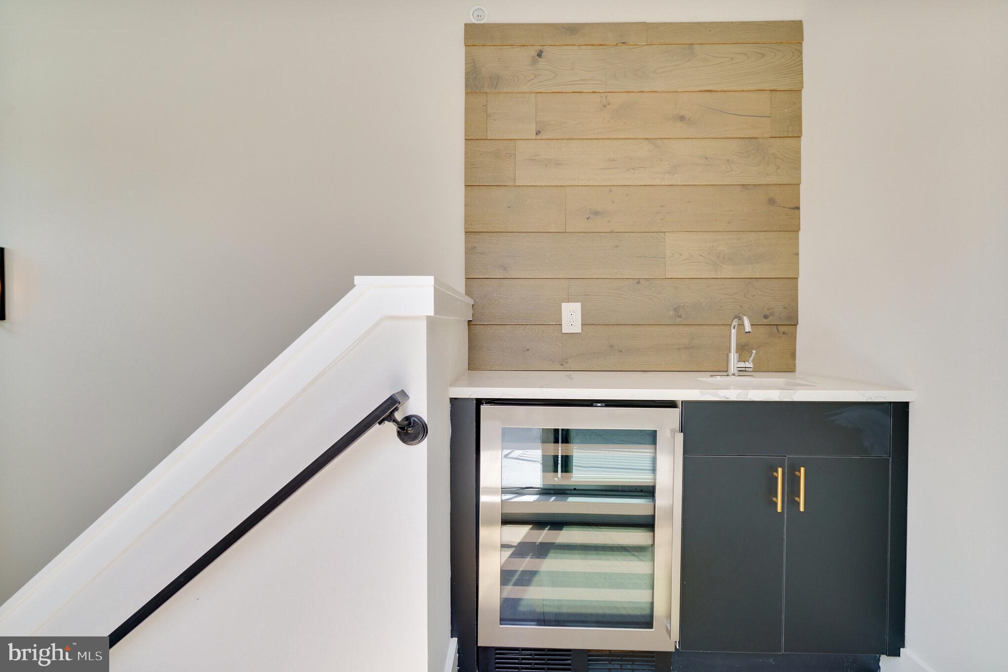 FRANCISVILLE - Residential Lease