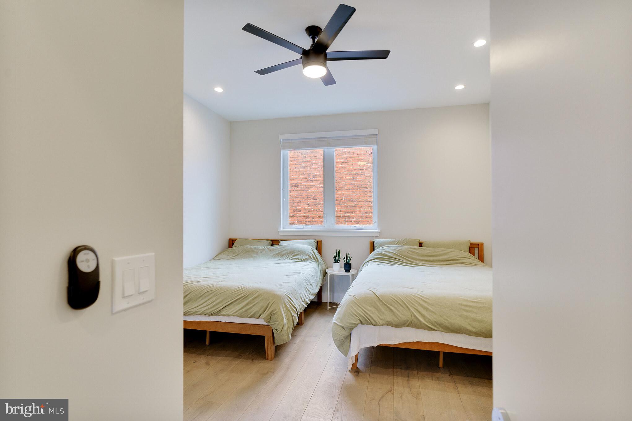 FRANCISVILLE - Residential Lease