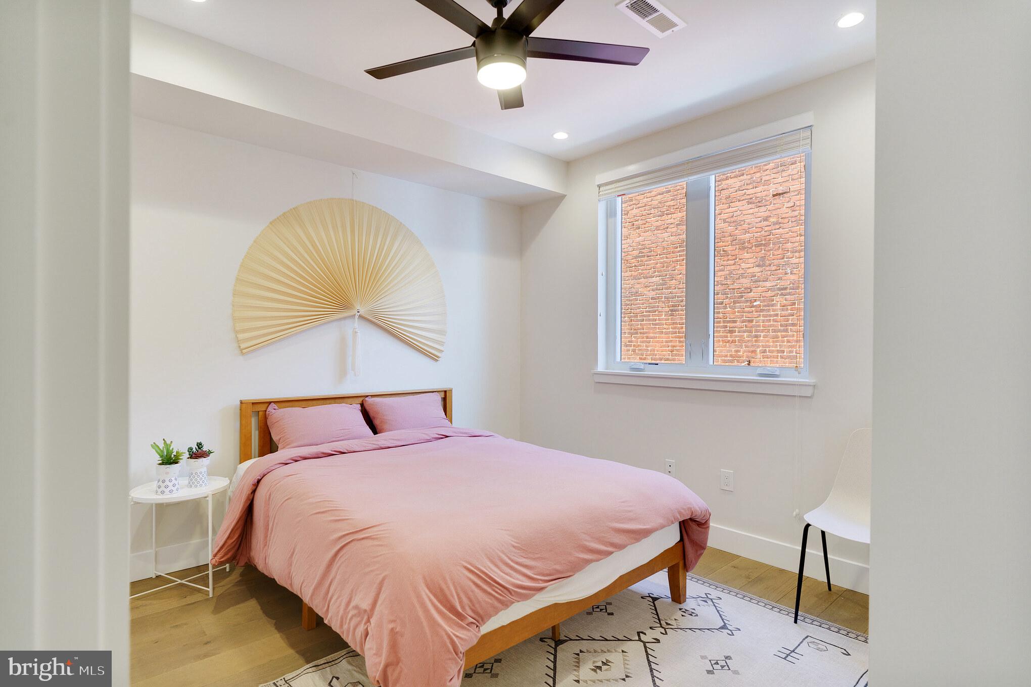 FRANCISVILLE - Residential Lease