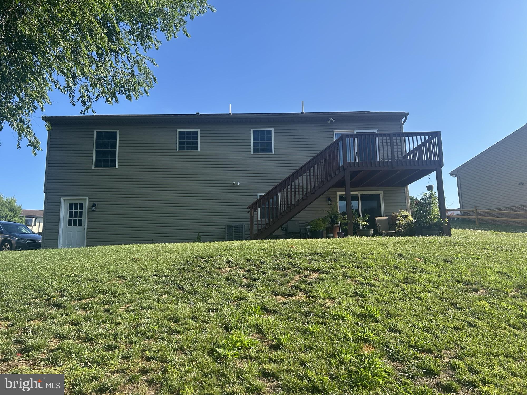 3040 LIVERPOOL COURT