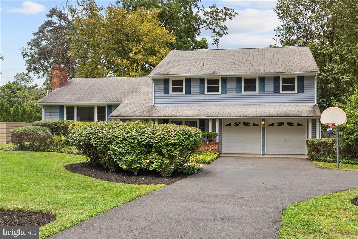 15 LINWOOD CIRCLE