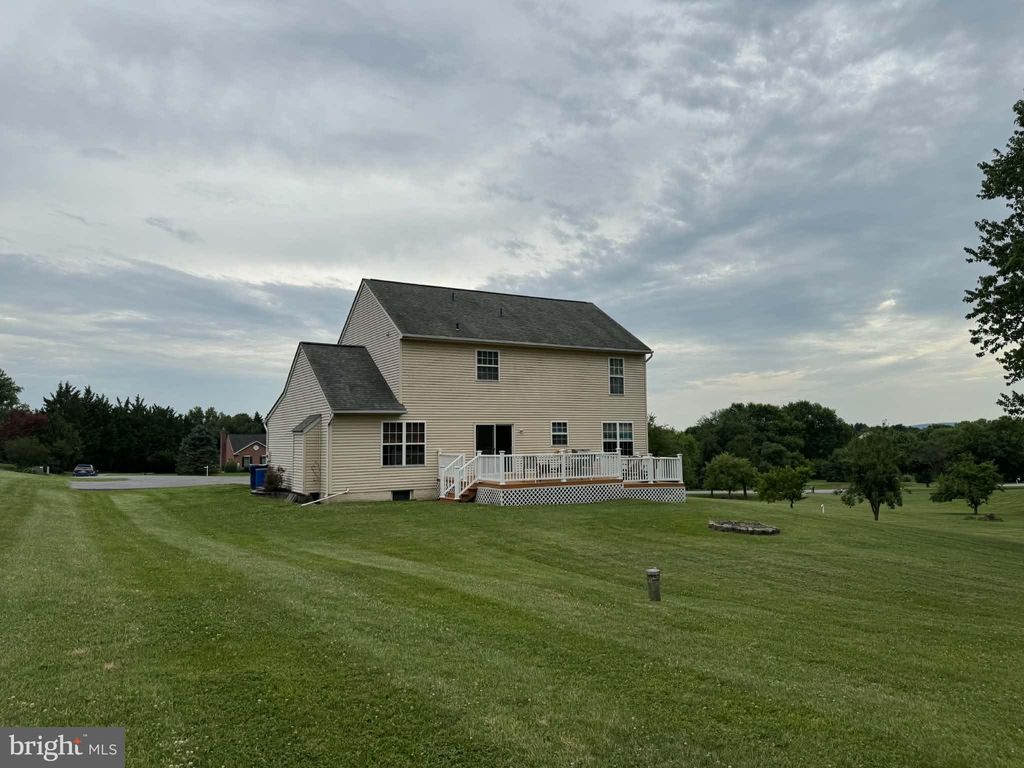 Photo of 3826 Roundtree Road, JEFFERSON, MD 21755 (MLS # MDFR2084300)