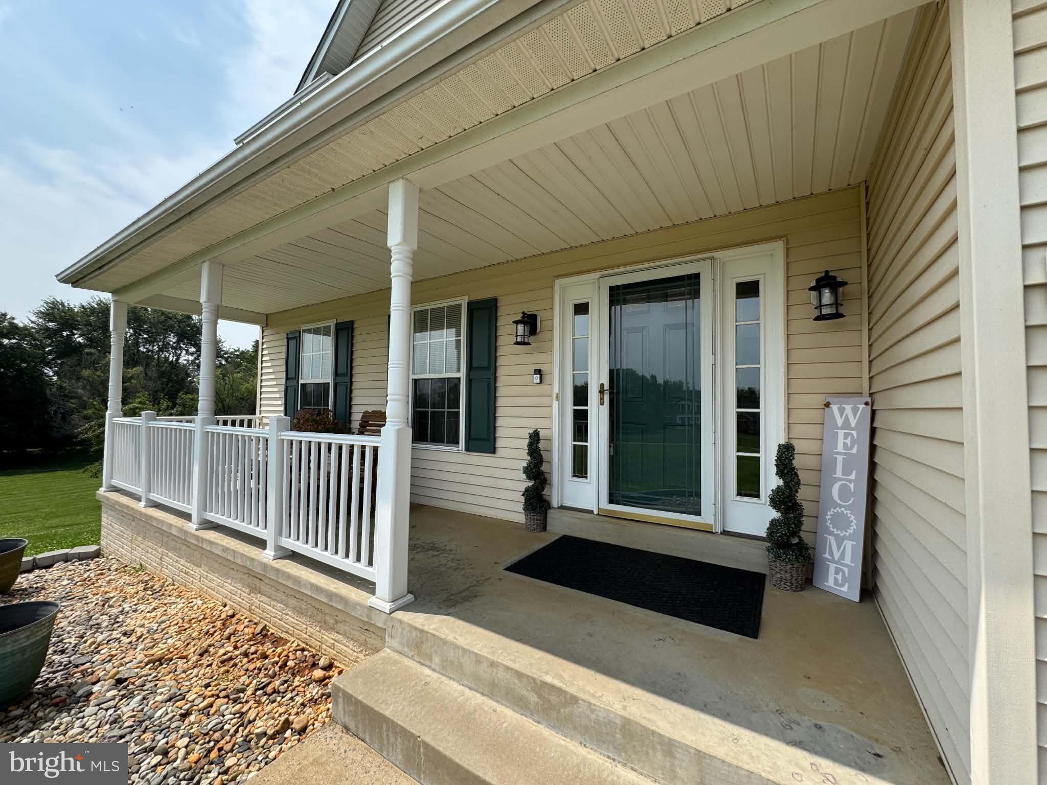 3826 ROUNDTREE ROAD