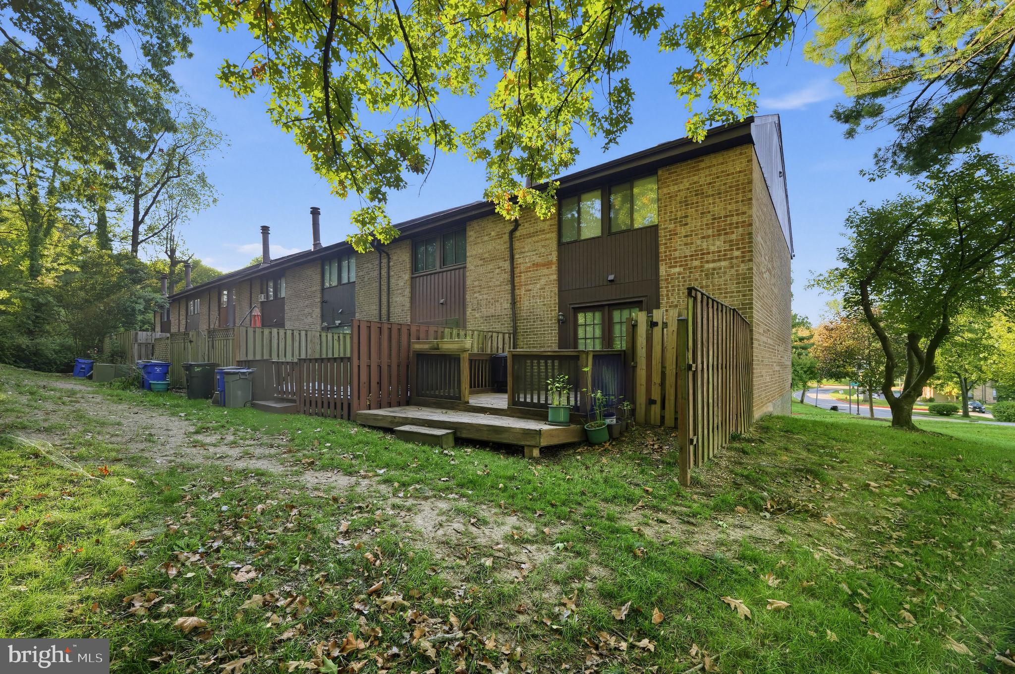 5821 DIGGERS LANE 1-01